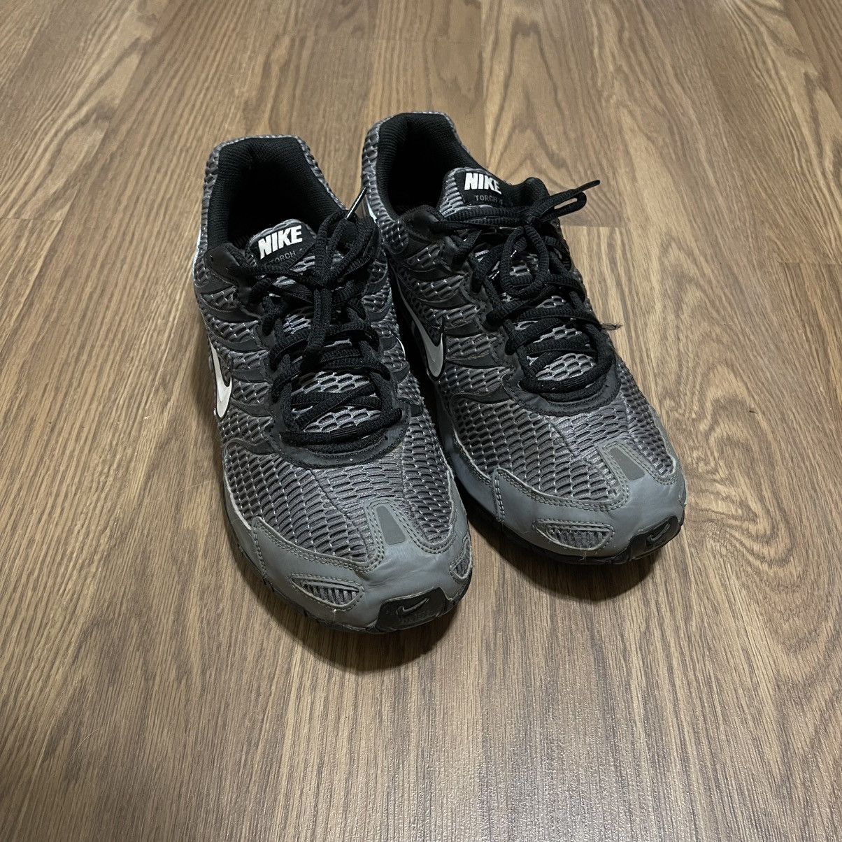 Nike 2017 Nike Air Max Torch 4 Black Cool Grey 343846-012 Size US 11.5 / EU 44-45 - 3 Thumbnail