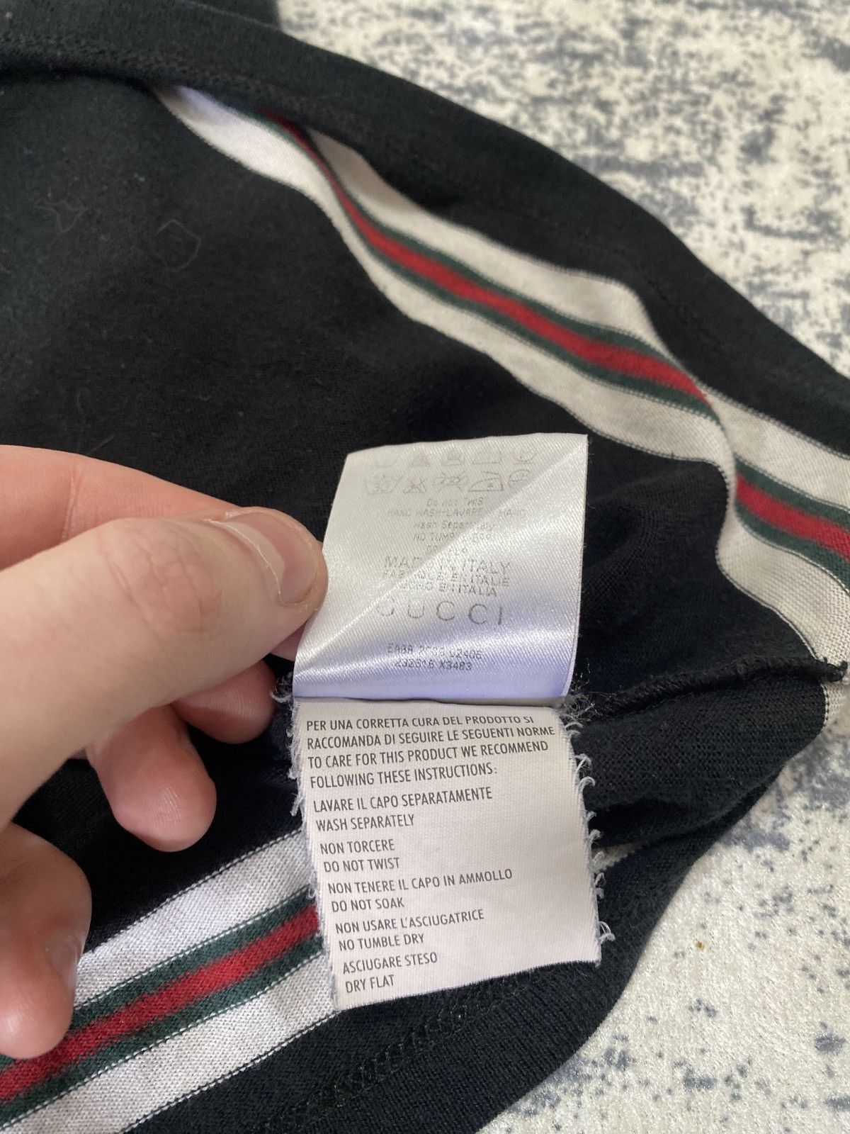 Gucci Gucci luxury web with small g in sleeve blouses Size M / US 6-8 / IT 42-44 - 4 Thumbnail