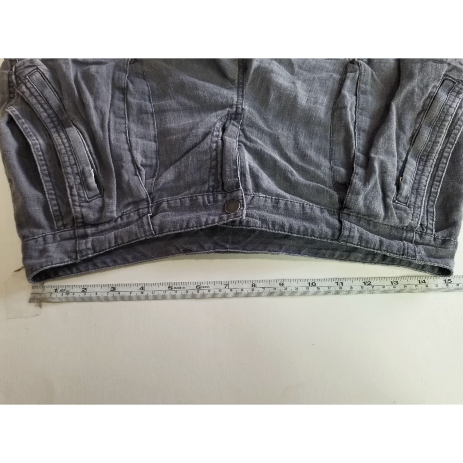 Converse Converse Shorts One Star Women's Size 6 Gray Linen Cotton Shorts Boyfriend fit Summer Womens Size 28" / US 6 / IT 42 - 3 Thumbnail