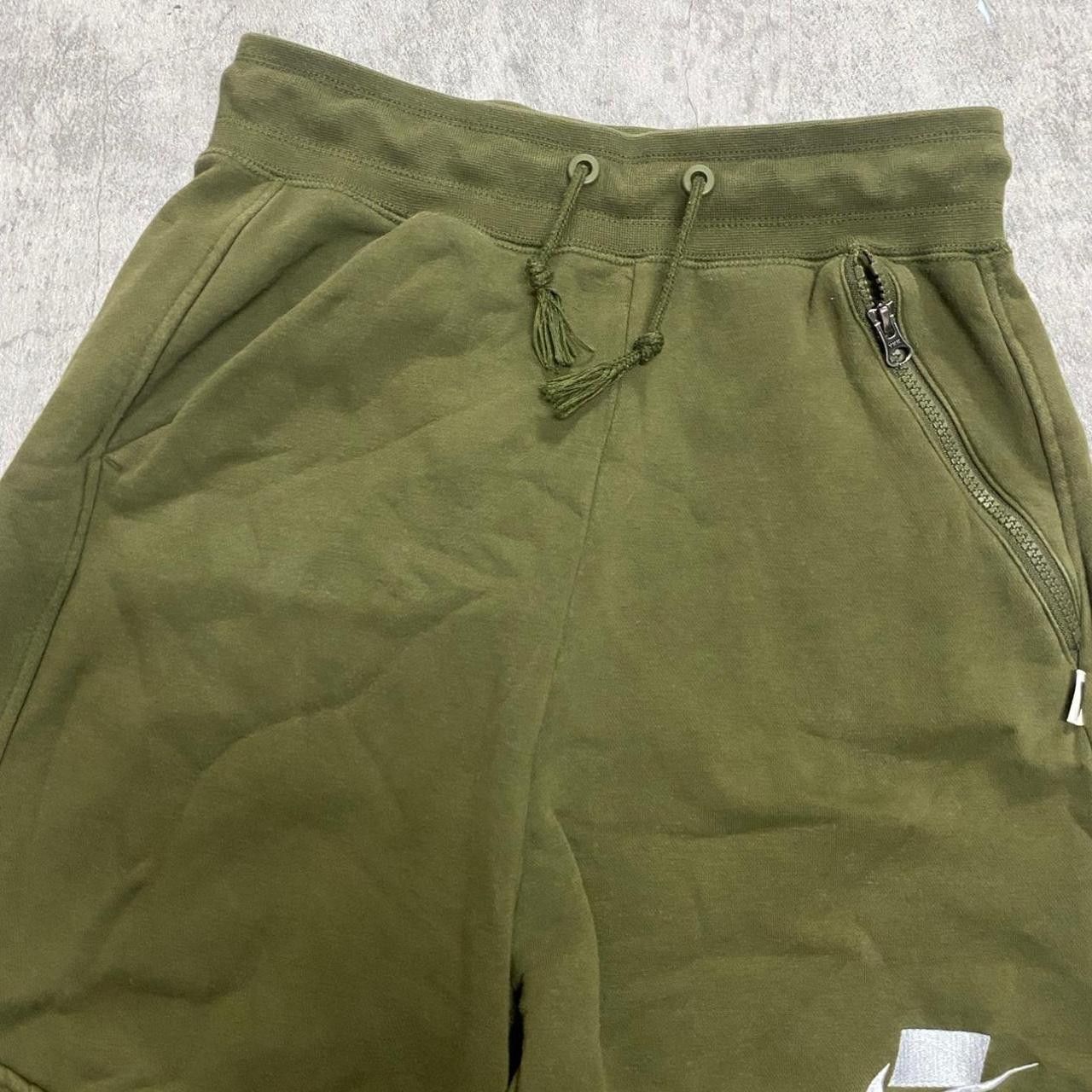 Nike Nike green joggers Rap hip hop Baggy Vintage y2k Size US 30 / EU 46 - 3 Thumbnail