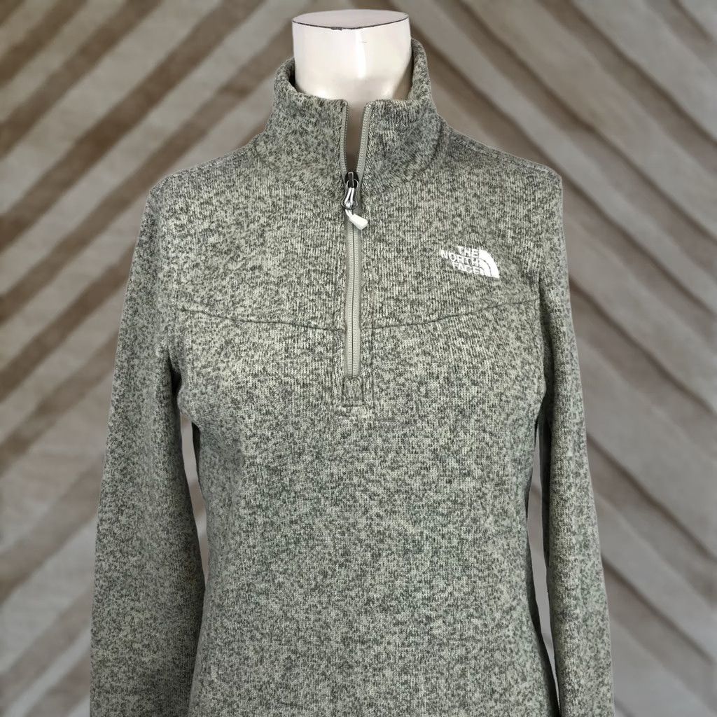 The North Face The North Face Crescent Sunset 1/4 Zip Fleece Gray Heather S Womens Pullover Mock Neck Slim Logo Embroidered Retail Ready Size S / US 4 / IT 40 - 1 Thumbnail