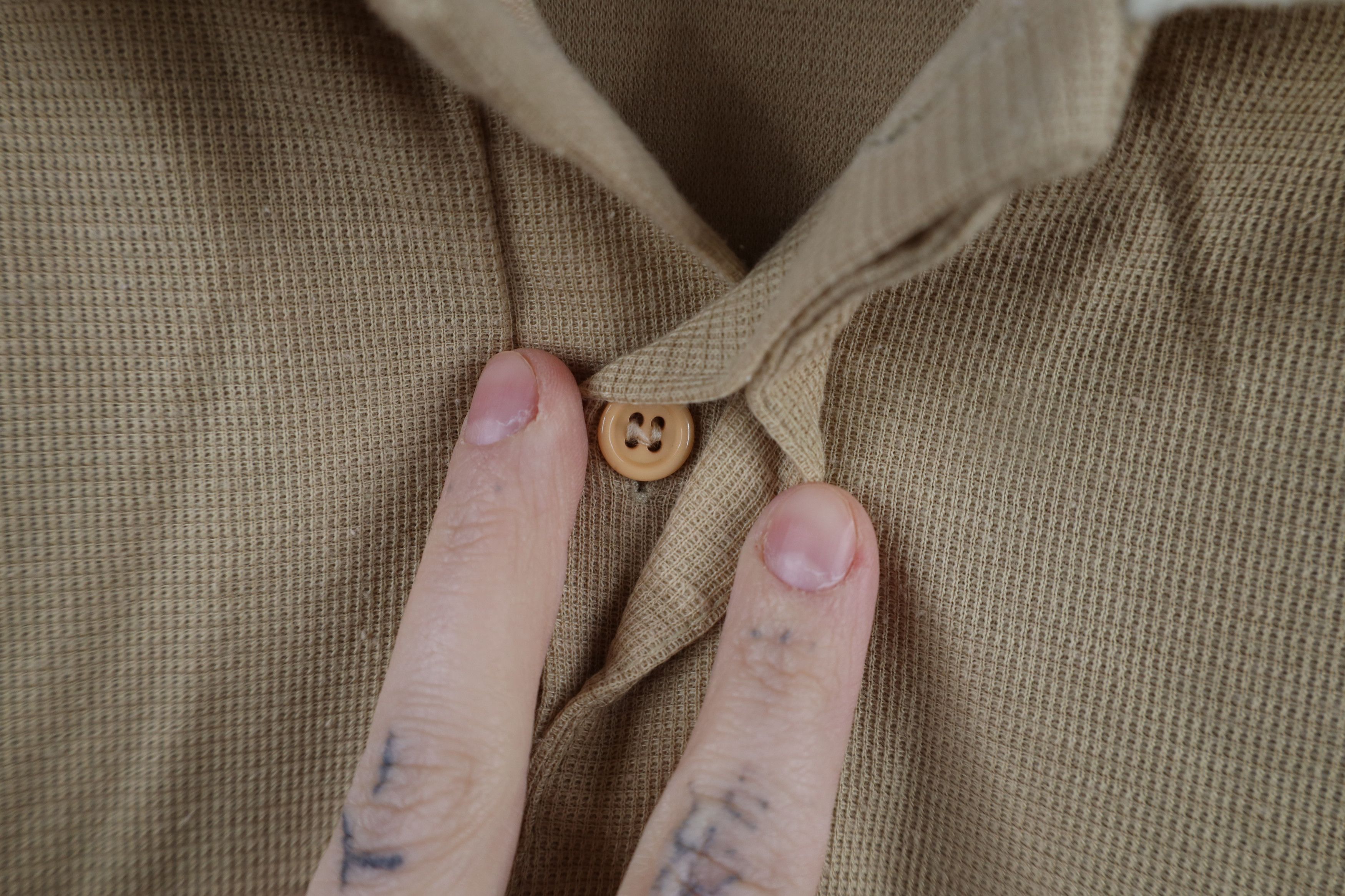 Vintage Vintage 70s Givenchy Spell Knit Collared Polo Shirt Beige Size US M / EU 48-50 / 2 - 5 Thumbnail