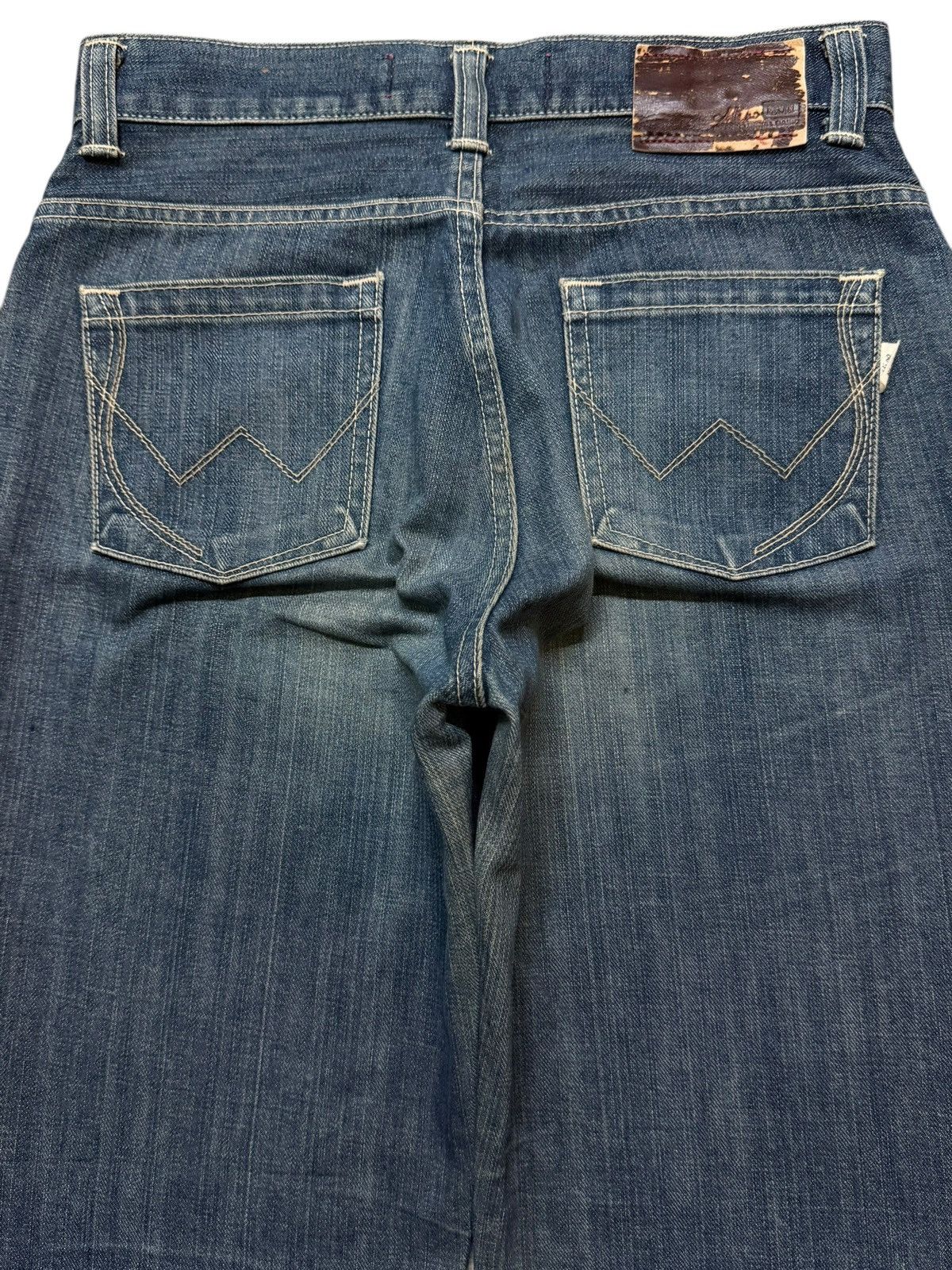 Edwin Vintage 90s Edwin Classic Blue Faded Wash Distress Jeans Size 28" / US 6 / IT 42 - 4 Thumbnail
