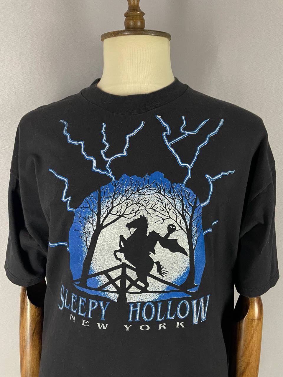 Vintage Sleepy Hollow Tee T Shirt New York Vintage 1990s Size US XXL / EU 58 / 5 - 3 Thumbnail