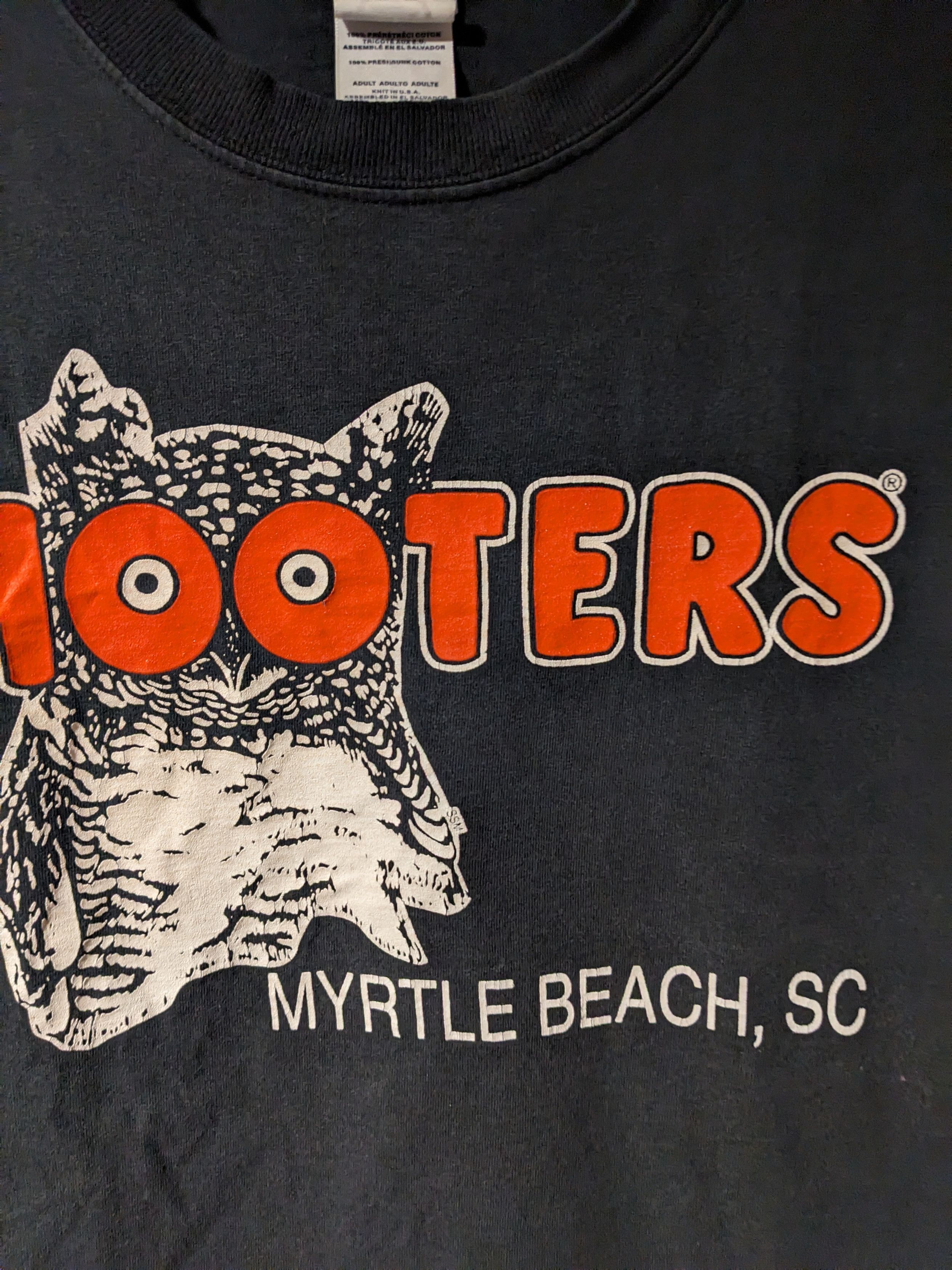 Gildan Vintage Y2K Hooters South Carolina Delightfully T-Shirt Size US S / EU 44-46 / 1 - 2 Thumbnail