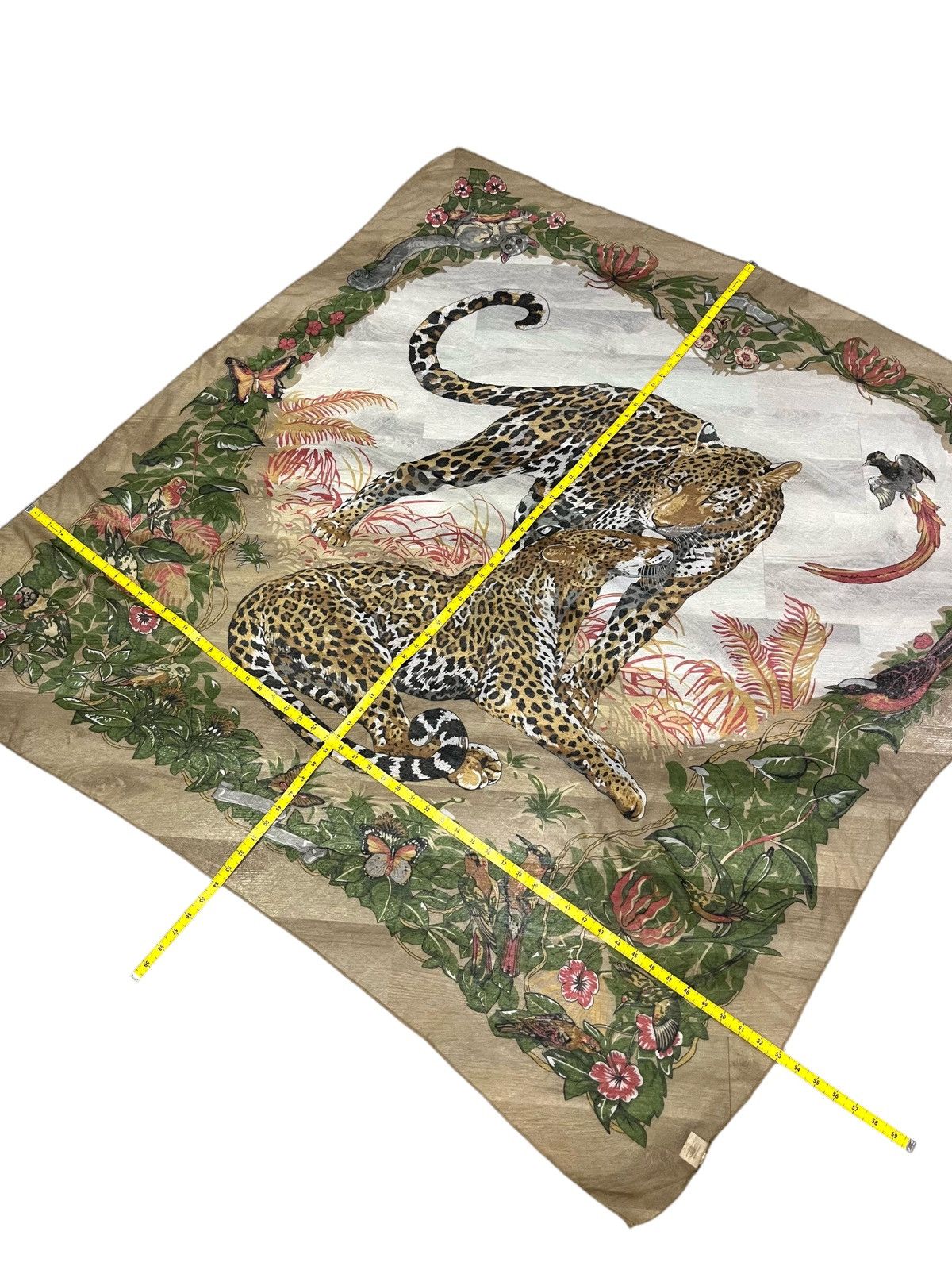 GOA VERYRARE🔥Vintage GOA LEOPARD COUPLE Flora & Fauna Big Scarf Size ONE SIZE - 15 Thumbnail