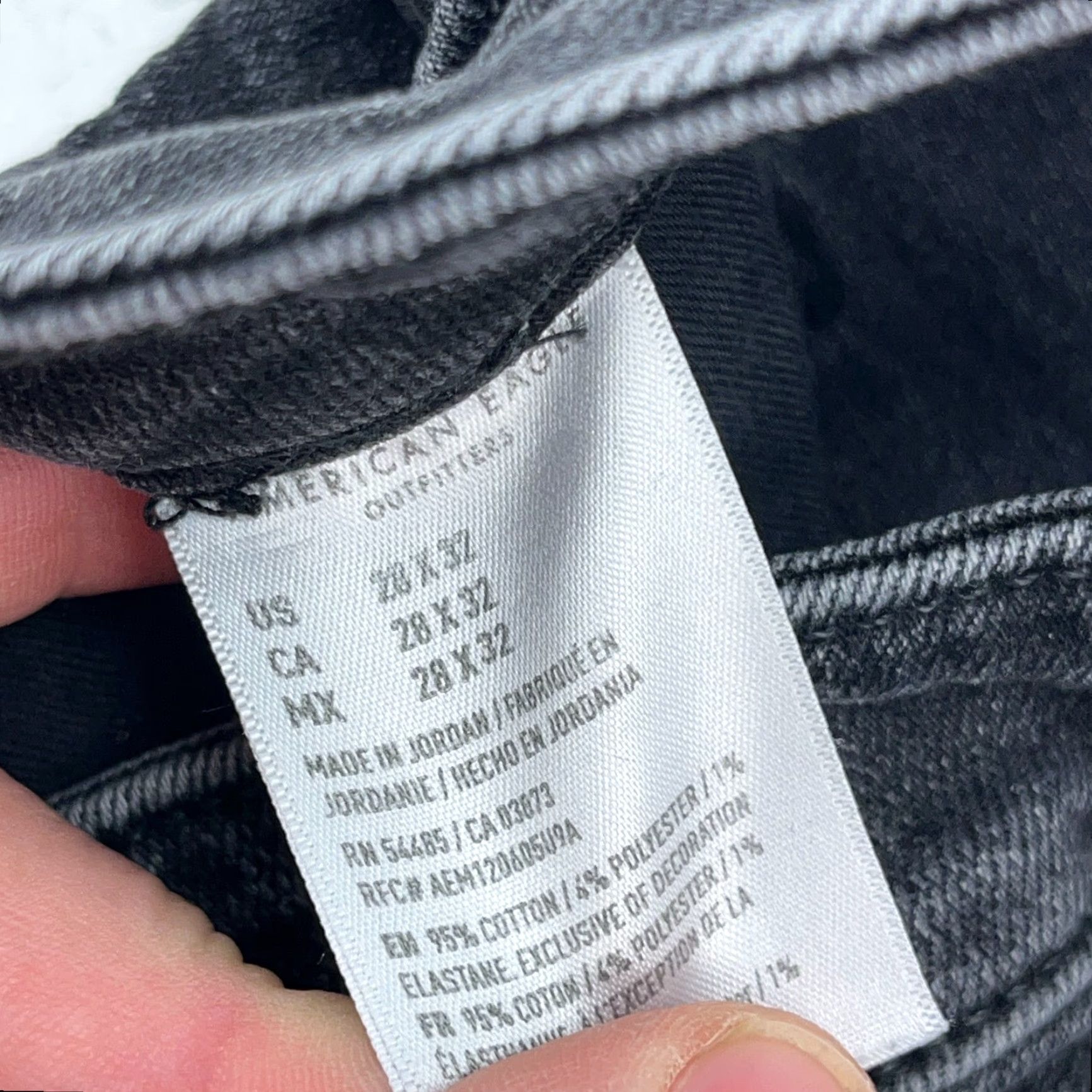 American Eagle Outfitters American Eagle Outfitters Jeans Men Slim Black Denim 28x32 Straight Stretch Distressed Pockets 5-Pocket Logo Belt Loops Holiday: NA Size US 28 / EU 44 - 5 Thumbnail