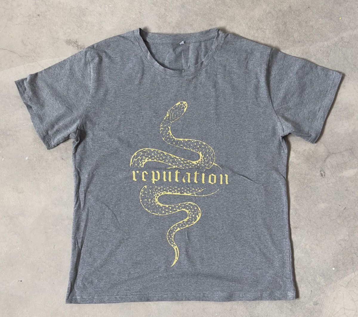 Vintage VINTAGE REPUTATION TAYLOR SWIFT TEE Size US XL / EU 56 / 4 - 1 Thumbnail