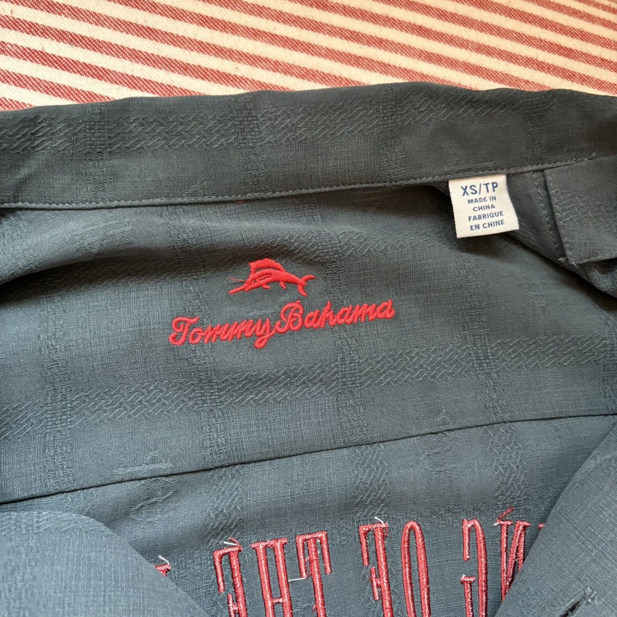 Tommy Bahama Tommy Bahama Silk Embroidered Shirt Size US XS / EU 42 / 0 - 5 Thumbnail