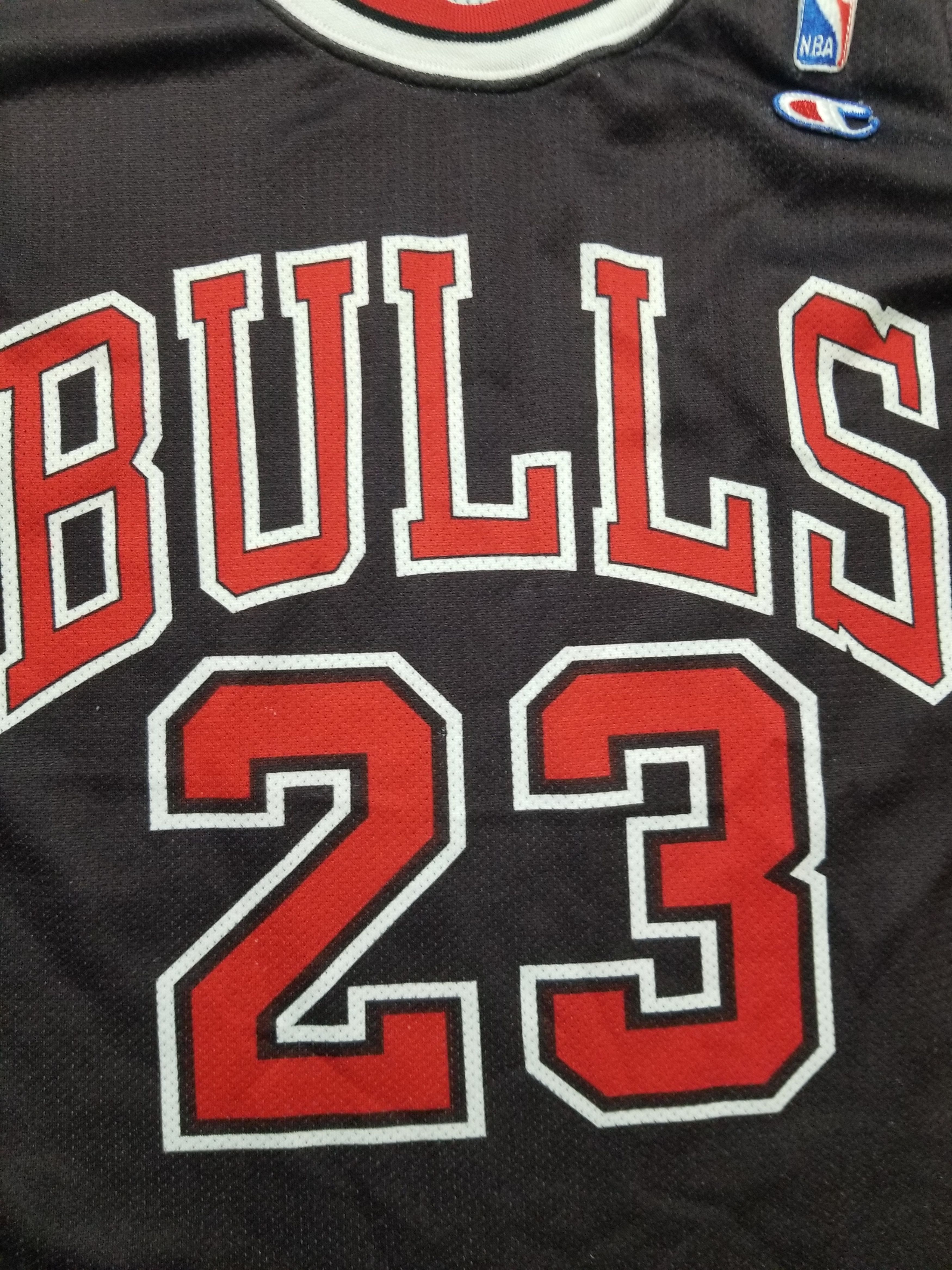 Champion Champion Chicago Bulls Michael Jordan 23 NBA Jersey Size US L / EU 52-54 / 3 - 3 Thumbnail