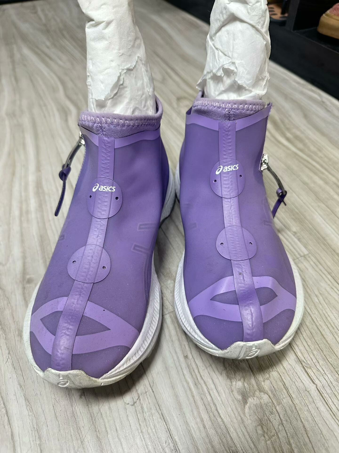 Vivienne Westwood Vivienne Westwood Saturn Sneakers Size 37 Size US 6 / IT 36 - 1 Thumbnail