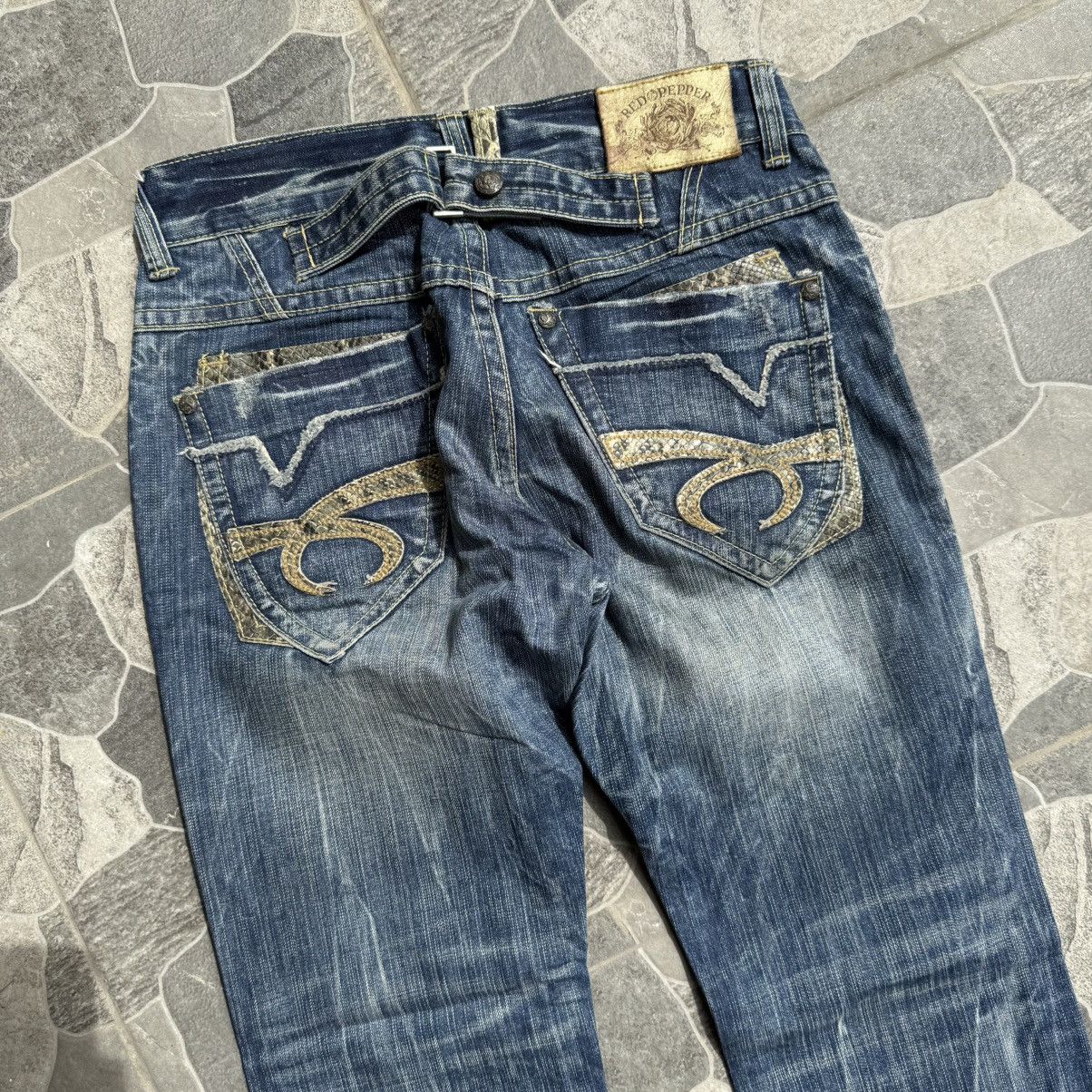 Japanese Brand Denim Flare Red Pepper Vintage Size US 31 - 3 Thumbnail