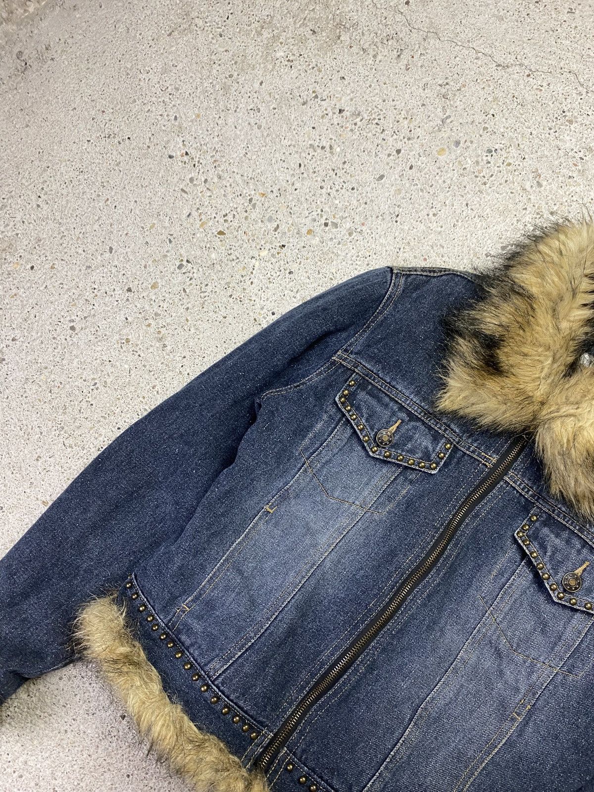 Japanese Brand Vintage faux fur denim jeans jacket if six was nine japan Size S / US 4 / IT 40 - 3 Thumbnail