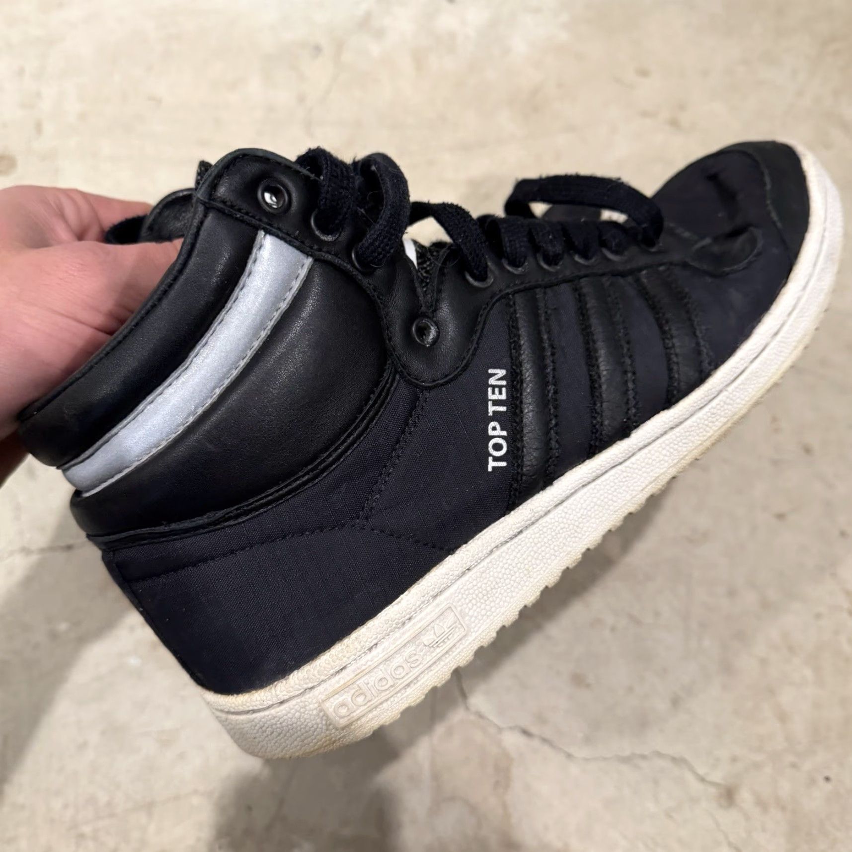Adidas Adidas Top Ten Hi Shoes Mens Size 9.5 Black White Leather Sneakers B35373 Size US M / EU 48-50 / 2 - 4 Thumbnail
