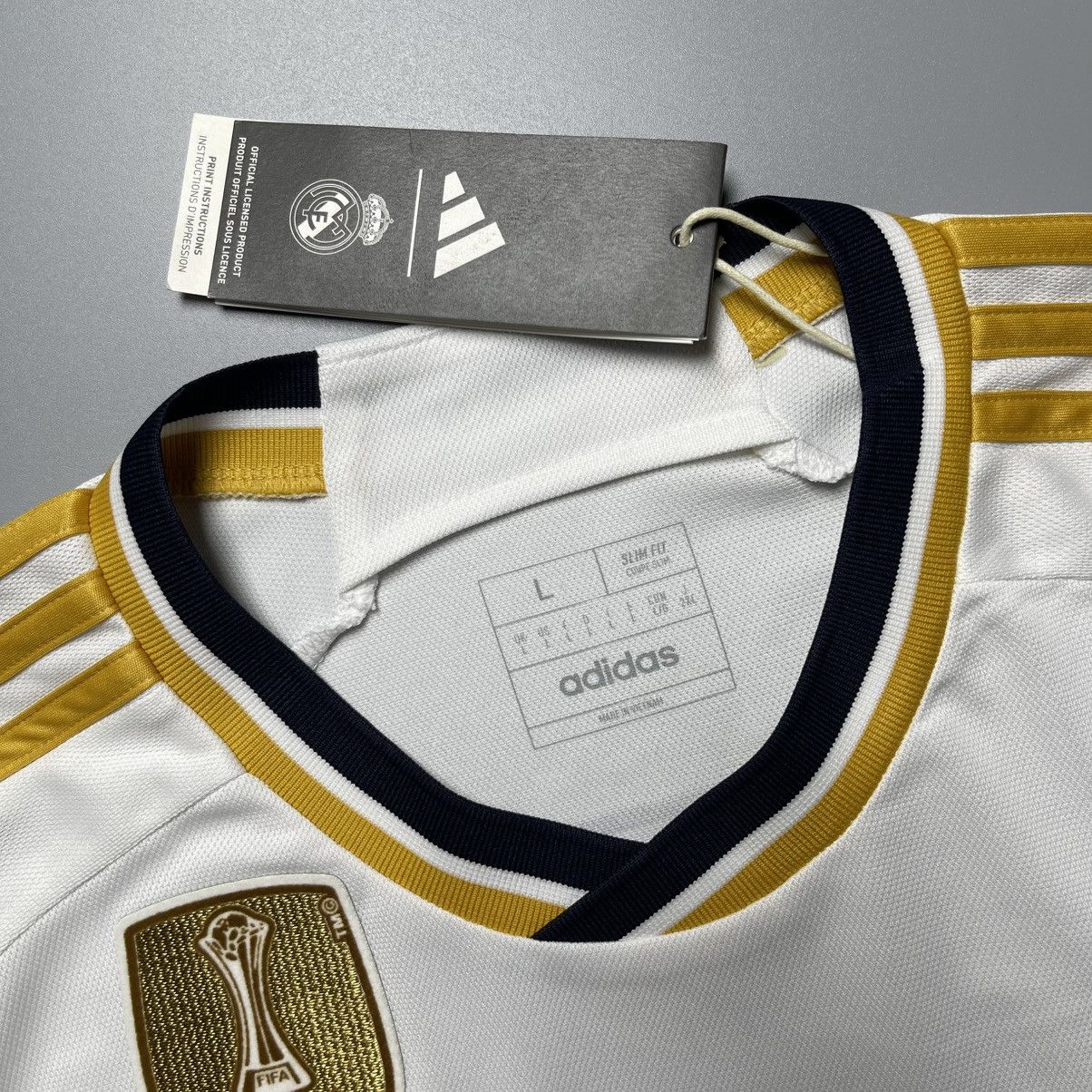 Adidas × Vintage NWT REAL MADRID 2023/2024 FOOTBALL HOME JERSEY #15 VALVERDE Size US L / EU 52-54 / 3 - 6 Thumbnail