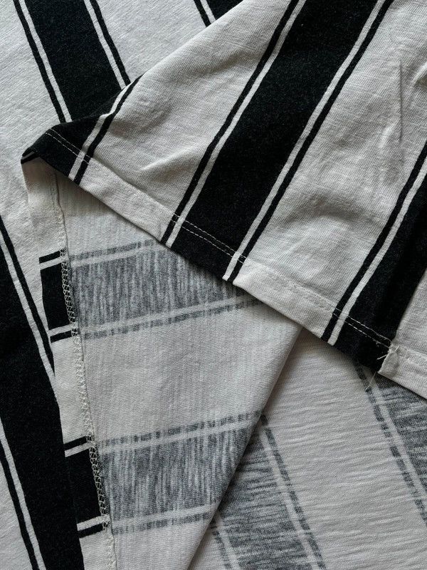 Guess Guess Sz XL Stripped Retro T-Shirt Heavy Cotton Rare Size US XL / EU 56 / 4 - 7 Thumbnail