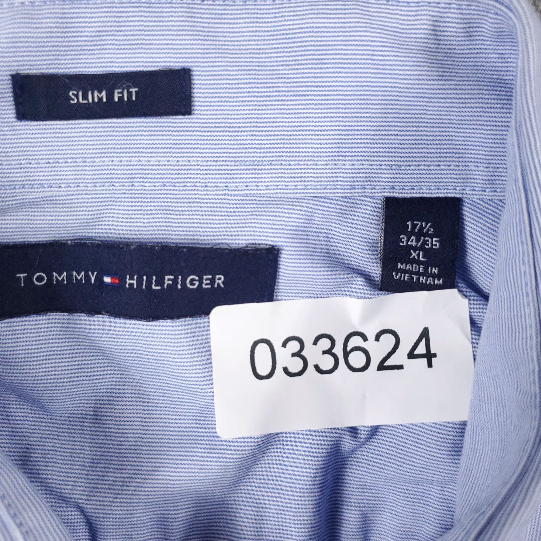 Tommy Hilfiger Tommy Hilfiger Men's XL Blue Solid Casual Button-Up Long Sleeve Shirt Size US XL / EU 56 / 4 - 8 Thumbnail