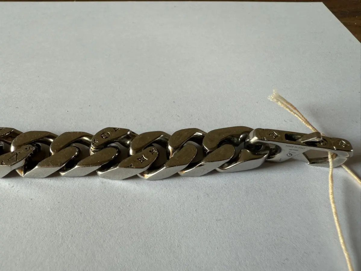 Louis Vuitton Louis Vuitton Cuban Link Bracelet Size ONE SIZE - 5 Thumbnail