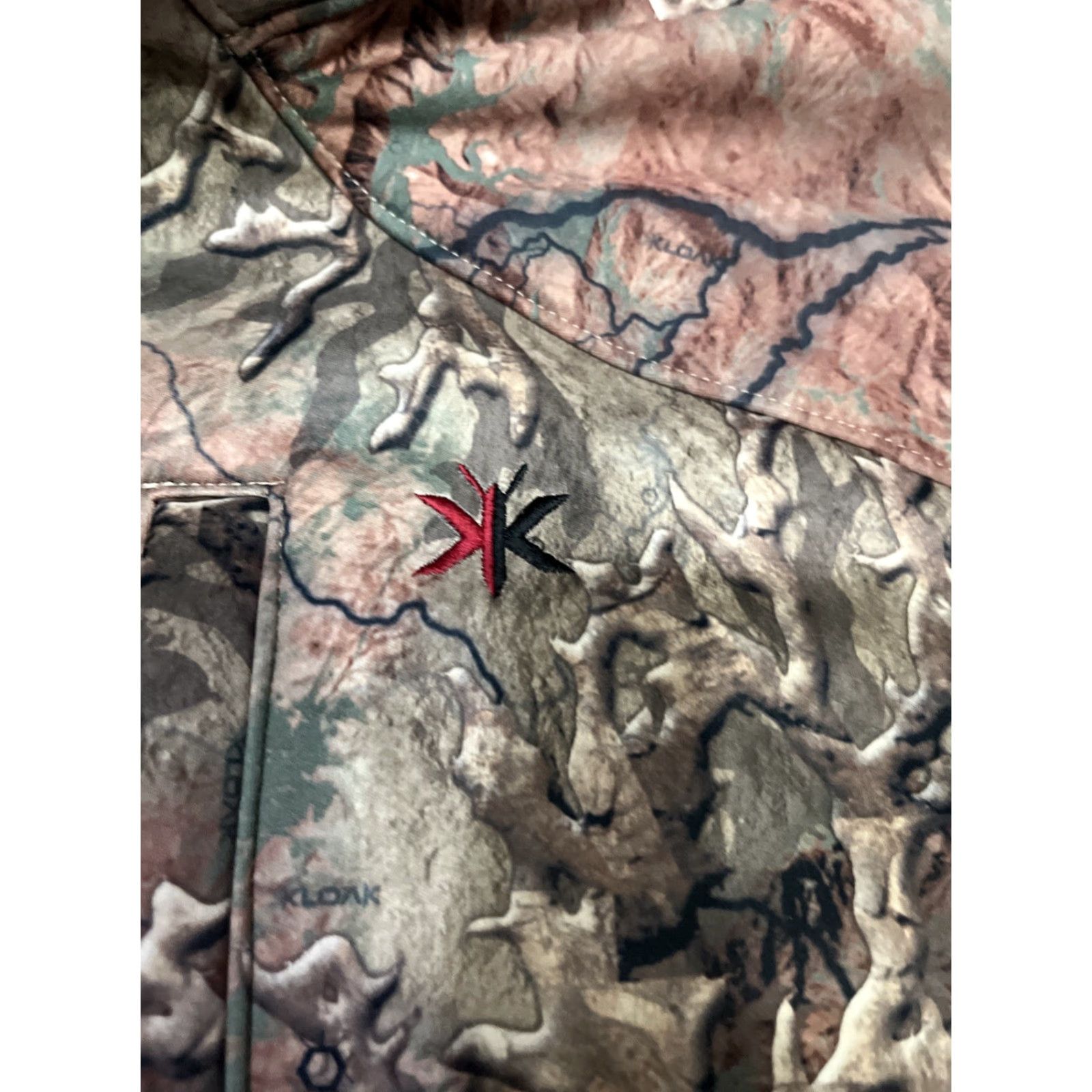 Logo 7 Kloak Logo Kon At Camo Jacket L Embroidered Bomber Jacket Men Multicolor Camouflage Logo Size US L / EU 52-54 / 3 - 4 Thumbnail