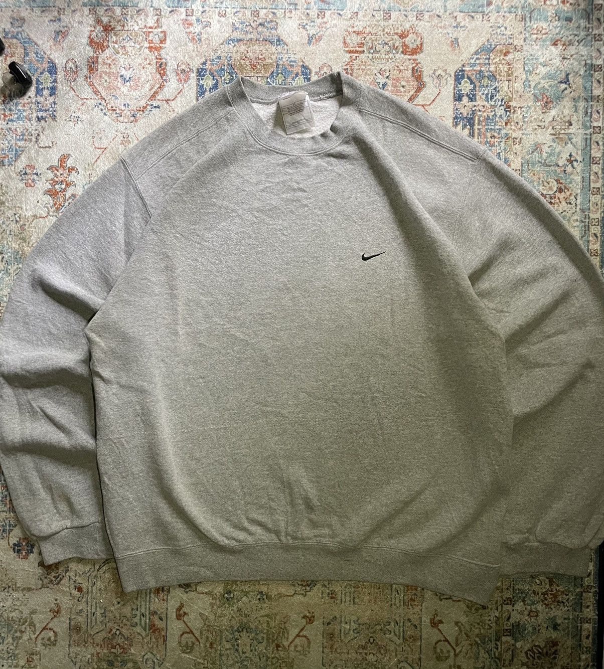 Nike Vtg 90’s Y2k Nike mini swoosh creneck Size US L / EU 52-54 / 3 - 1 Thumbnail