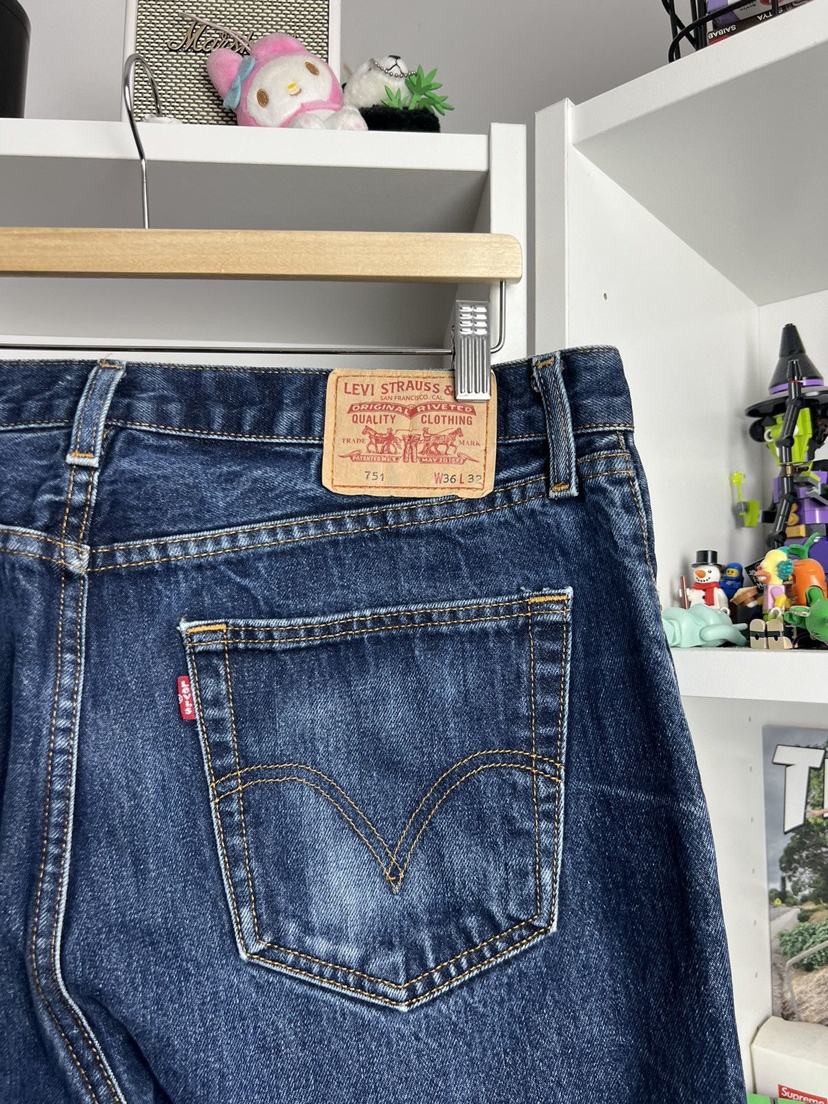 Levi's × Vintage Vintage Levi’s 751 denim jeans pants 36x32 casual skate y2k Size US 36 / EU 52 - 4 Thumbnail