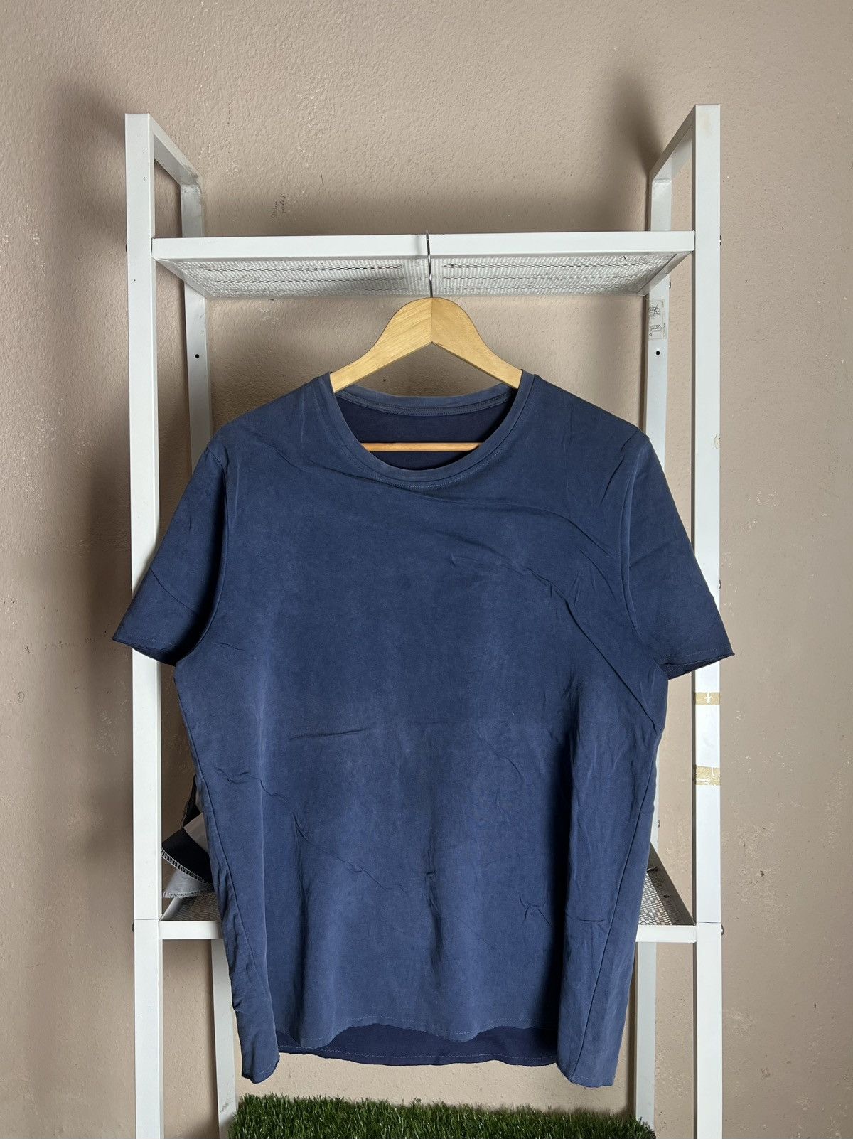Balenciaga Balenciaga Plain Tee Distress Fadedd Size US S / EU 44-46 / 1 - 1 Thumbnail