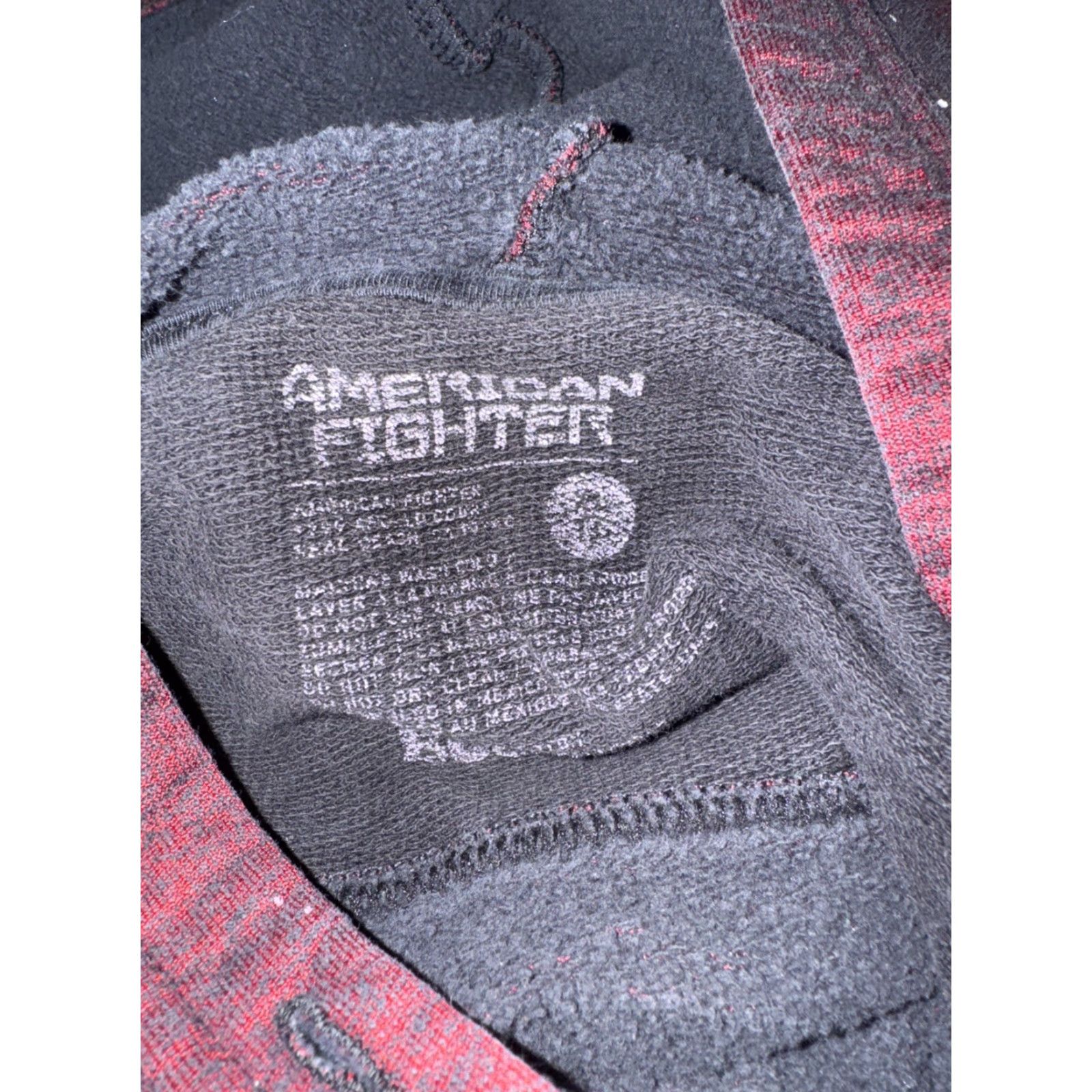Vintage VINTAGE American Fighter Training Division Hoodie Red S 20x26 Gym Pullover Sweater Mens Size US S / EU 44-46 / 1 - 7 Thumbnail