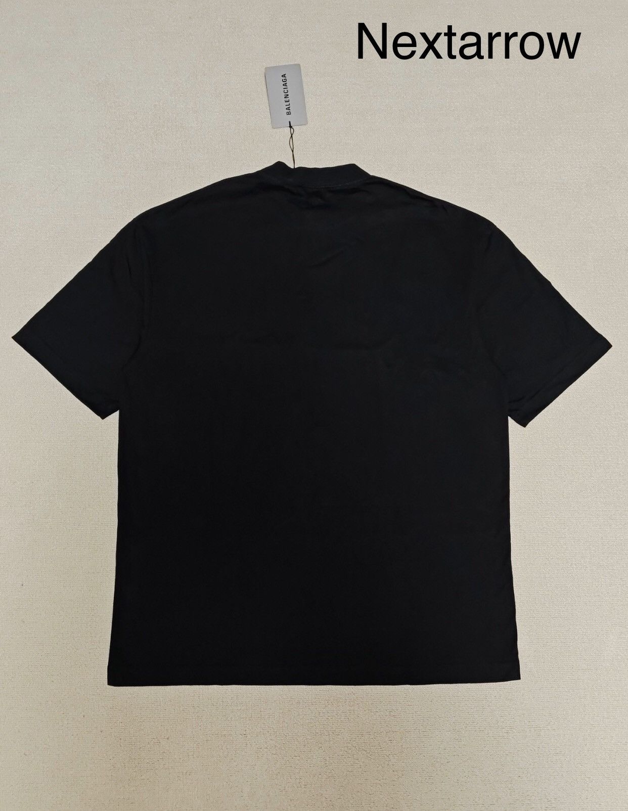 【極美品】Balenciaga 23SS neck logo damage T 極美品】Balenciaga 23SS neck logo damage T
