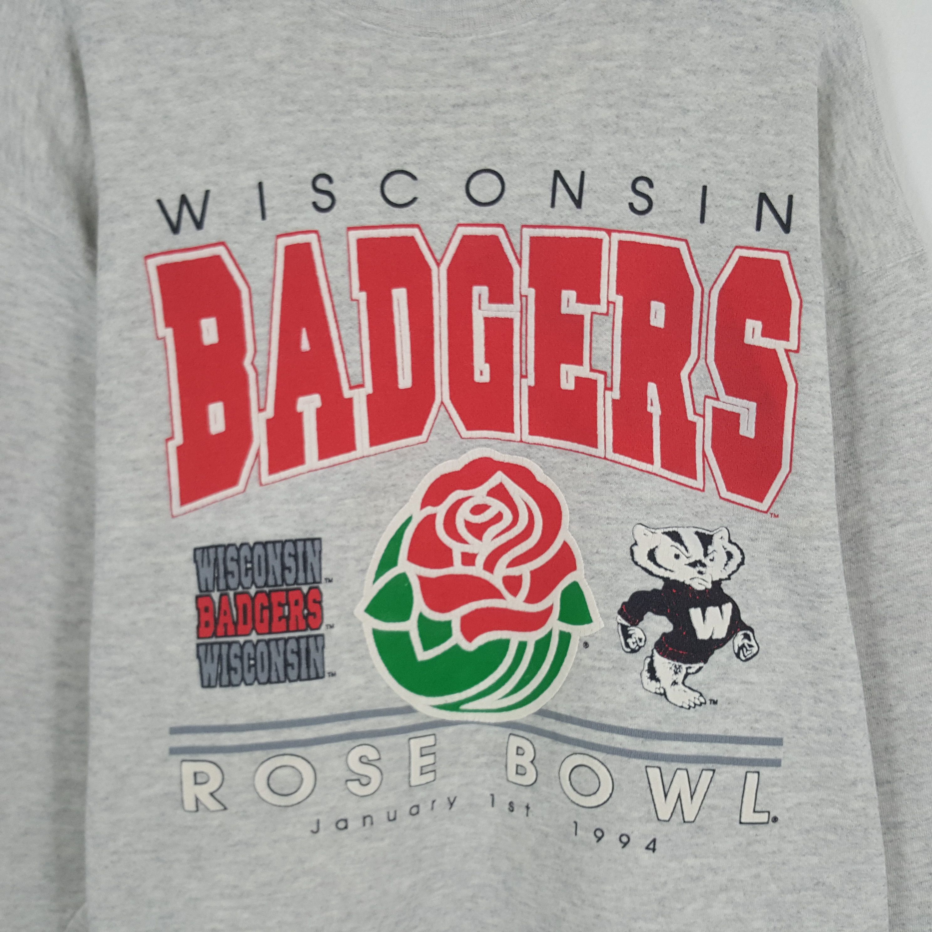 Vintage Vintage Wisconsin Badgers Sweatshirt Size US XL / EU 56 / 4 - 2 Thumbnail