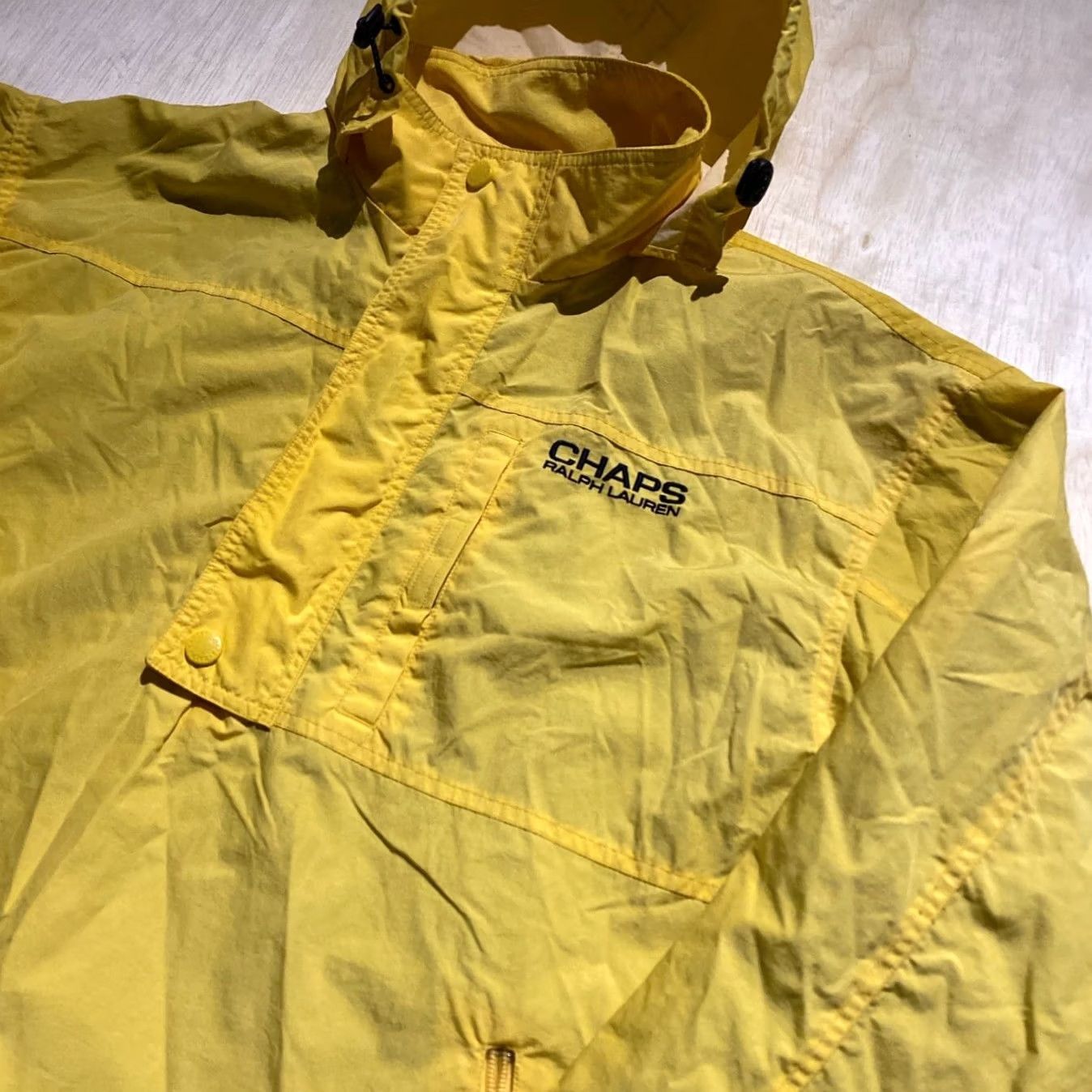 Ralph Lauren VINTAGE Chaps Ralph Lauren Jacket Windbreaker Pullover Hood 90s Yellow M Men Regular Size Size US M / EU 48-50 / 2 - 2 Thumbnail