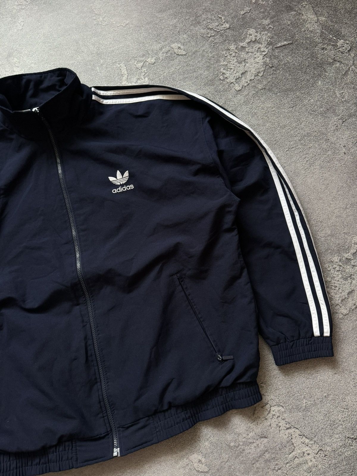 Adidas × Vintage Adidas L/XL vintage 3 stripes jacket zip bomber light Size US L / EU 52-54 / 3 - 7 Thumbnail