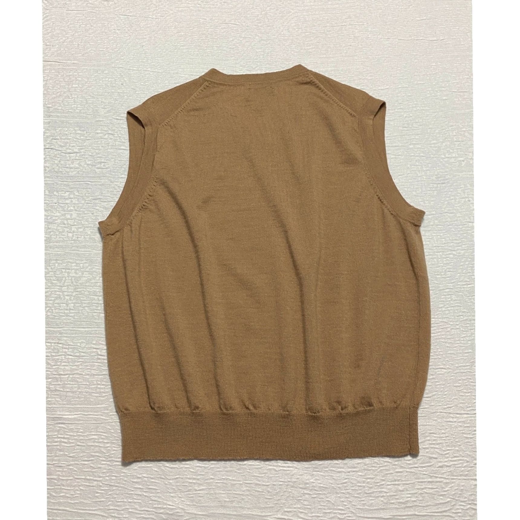 Vintage Cezani Merino Wool Vest Mens XL Sleeveless Knit Top Brown V-Neck Buttonless Pullover Lightweight All Seasons Business Casual Workwear Vest Size 46R - 4 Thumbnail