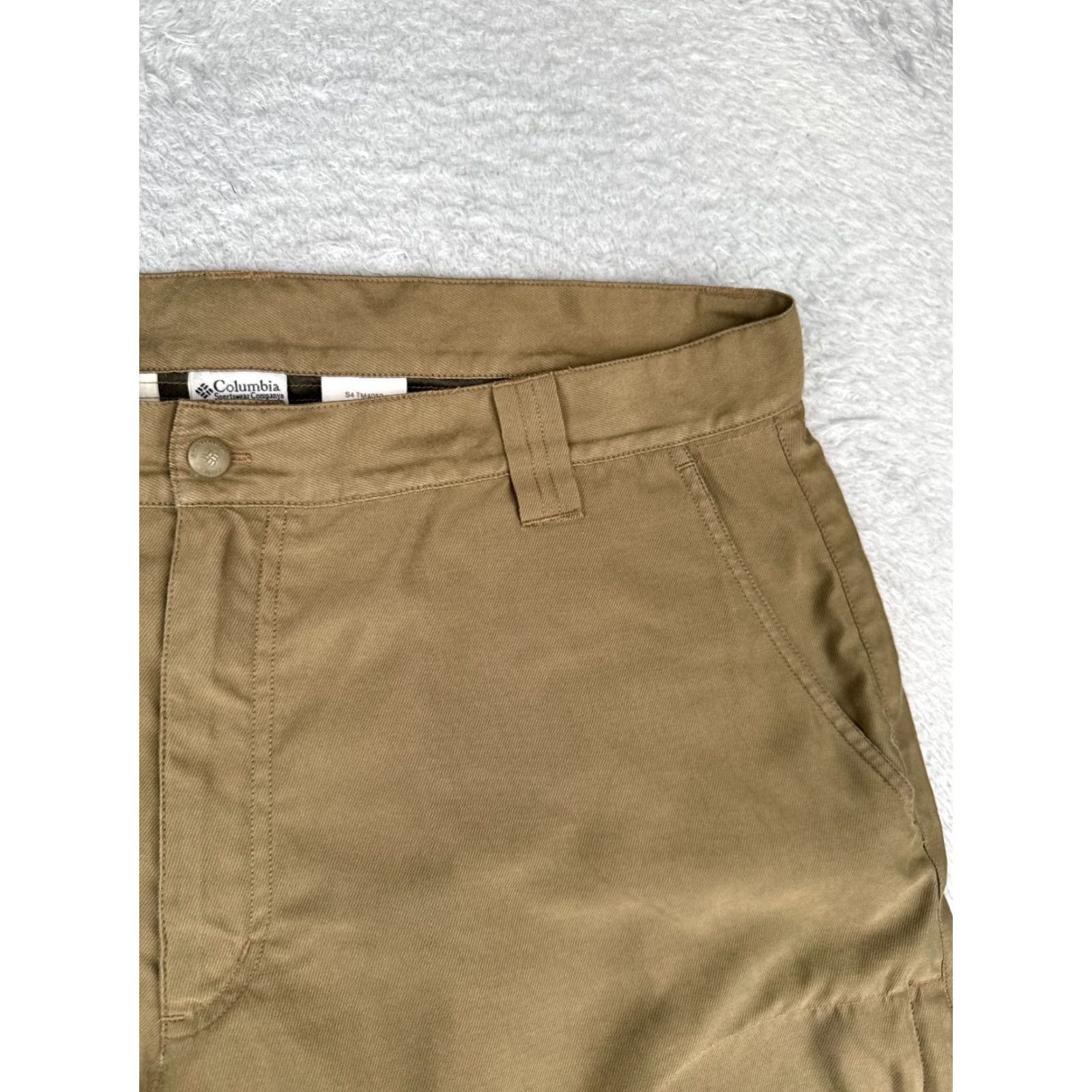 Vintage VINTAGE Columbia Shorts Men 38 Beige Cargo GRT 100% Polyester Hike Camp 38x11 Size US 38 / EU 54 - 5 Thumbnail