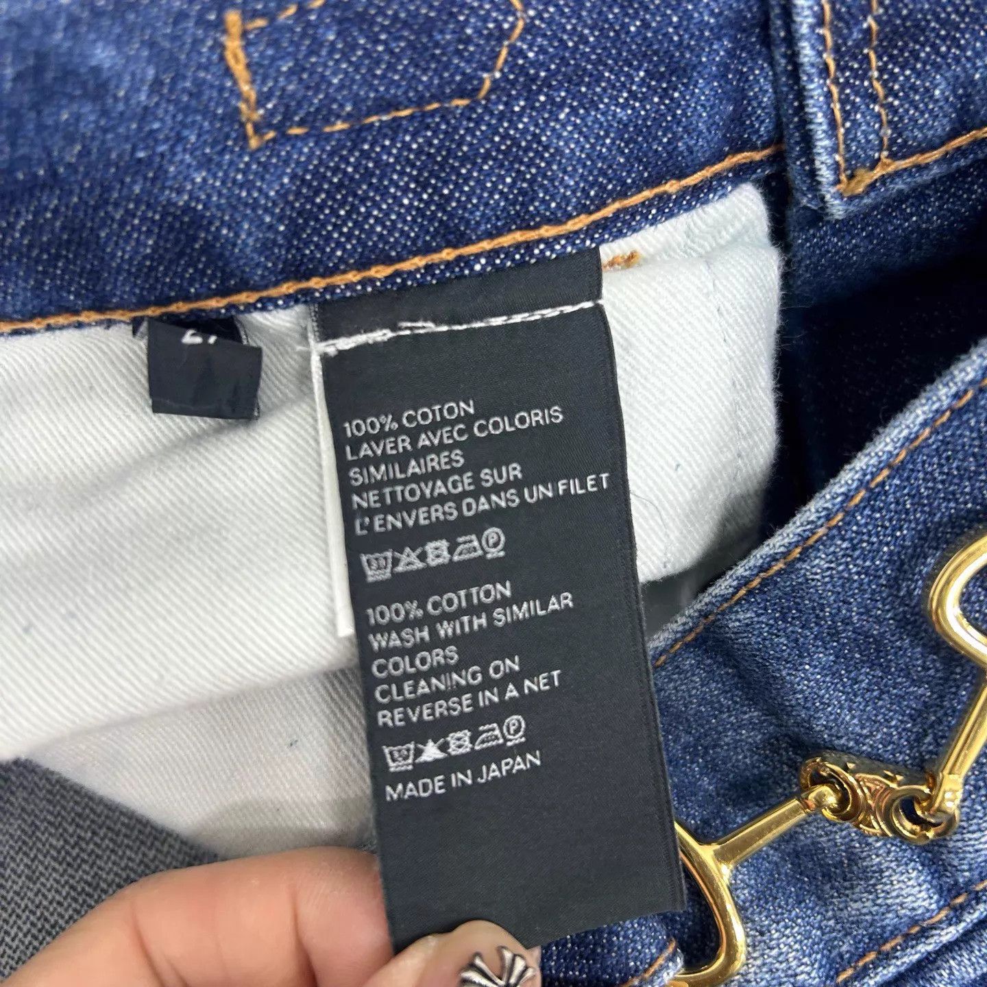 Celine Celine Washed Straight Jean Gold Button 27 Size 27" / US 4 / IT 40 - 5 Thumbnail