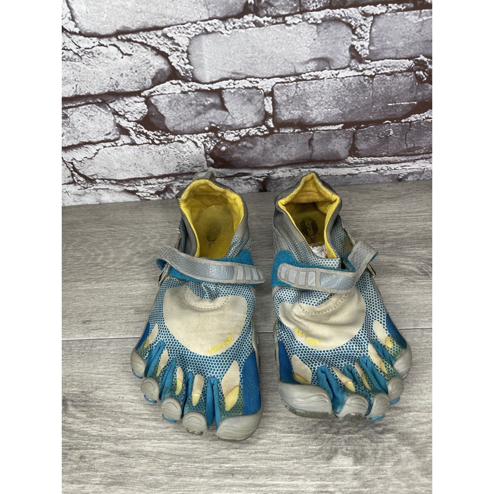 Vibram VIBRAM FiveFingers Gray Blue Textile Barefoot Running Shoes Size US 7.5 / IT 37.5 - 1 Thumbnail
