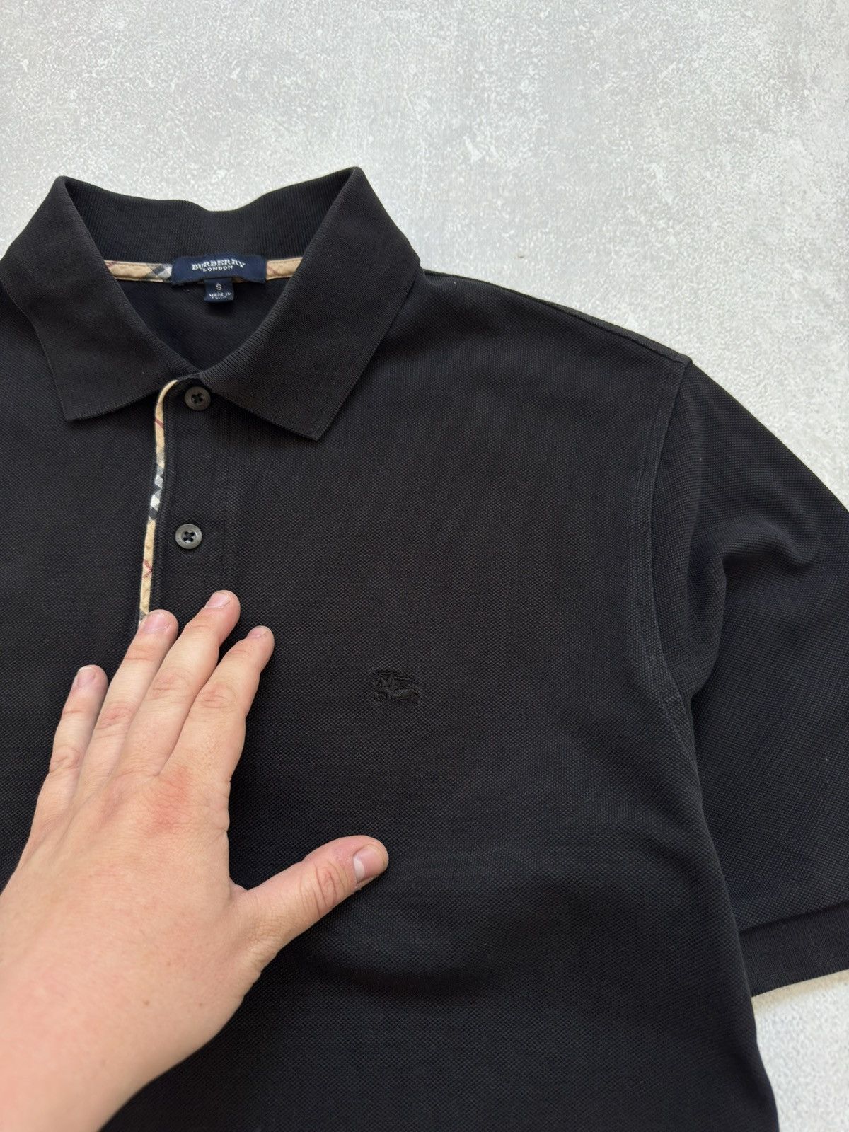 Burberry Vintage Burberry London Nova Check Black Polo Logo Size US S / EU 44-46 / 1 - 4 Thumbnail