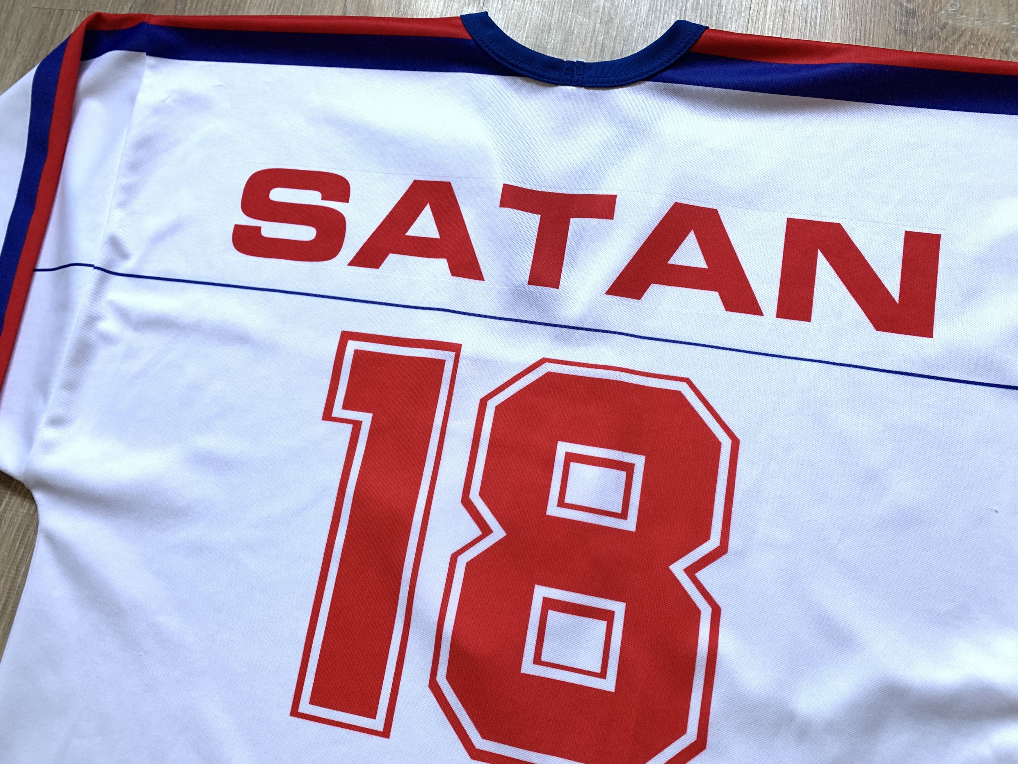NHL × Vintage Vintage Slovakia Miroslav Satan #18 Hockey Jersey Size US L / EU 52-54 / 3 - 4 Thumbnail