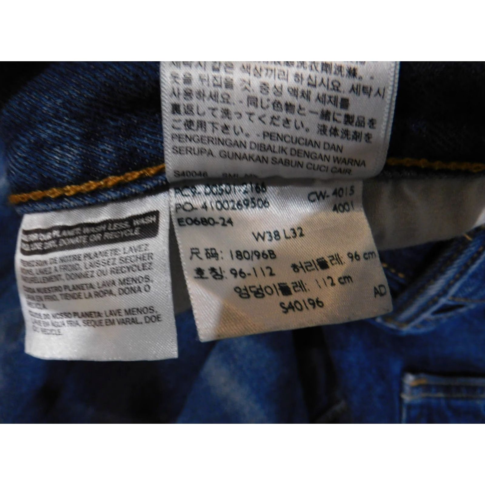 Levi's Levi's 501 Jeans Mens 38x32 Blue Straight Button Fly Denim Retro Y2K Classic Straight Jeans Mens Regular Blue Levi's 501 Retro Style Mens Size US 38 / EU 54 - 5 Thumbnail