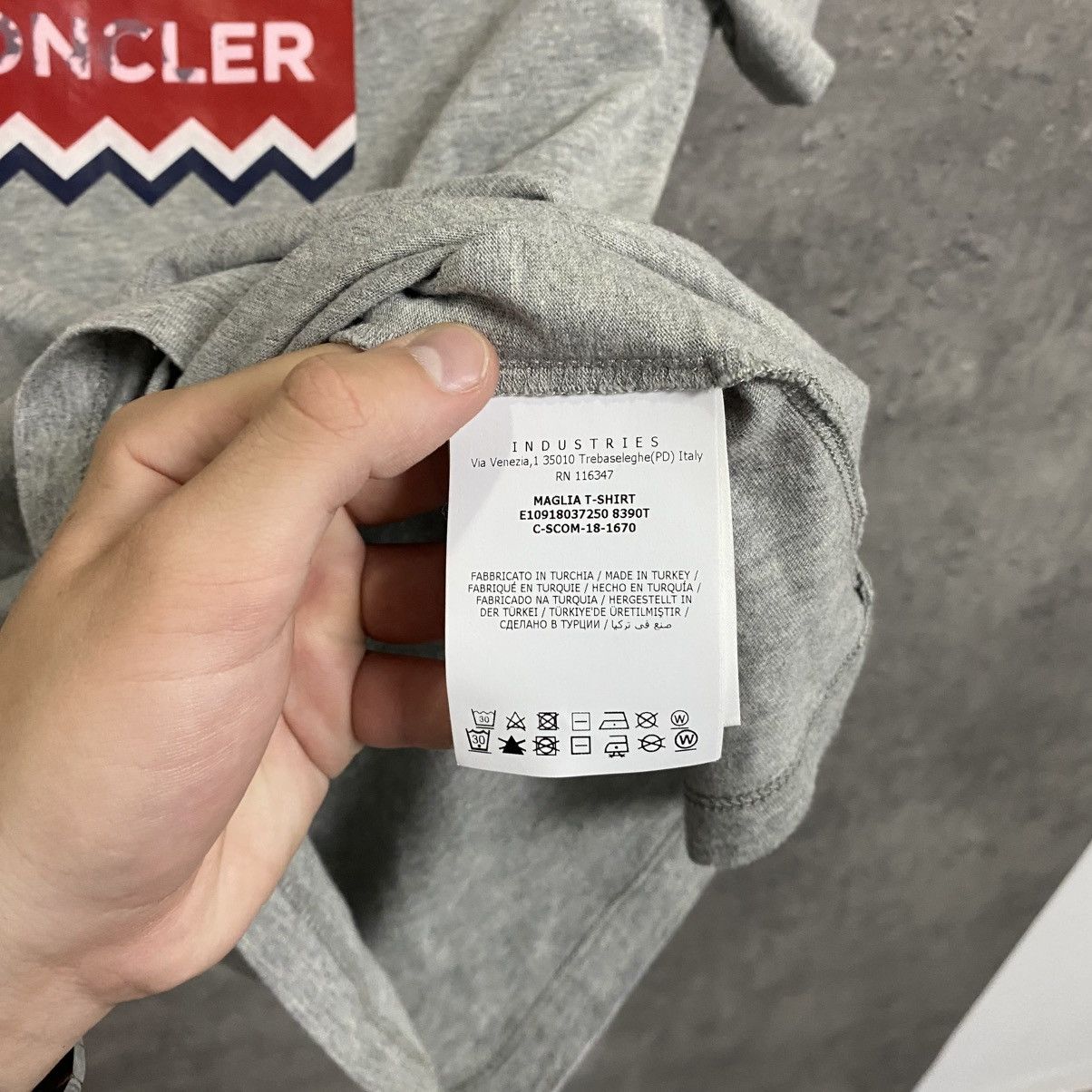Moncler Moncler T-Shirt Size US S / EU 44-46 / 1 - 9 Thumbnail