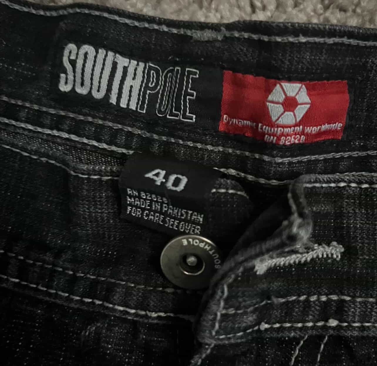 Southpole Southpole red tabs Size US 40 / EU 56 - 3 Thumbnail