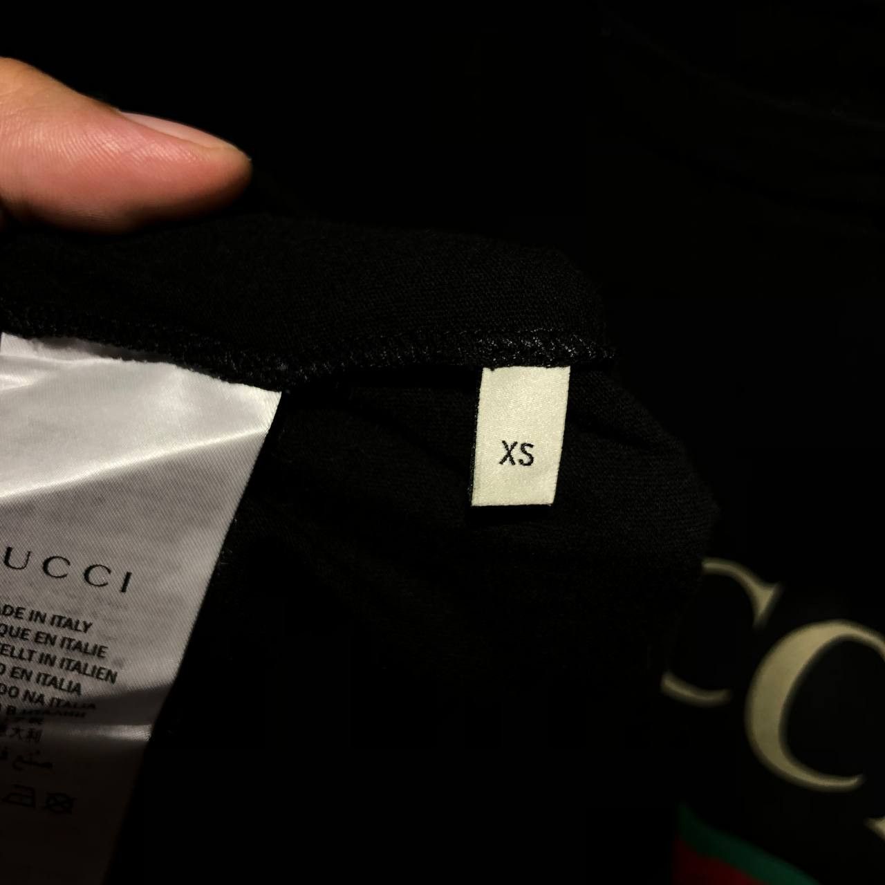 Gucci Gucci Logo Flower Embroidered distressed tee Size US S / EU 44-46 / 1 - 14 Thumbnail