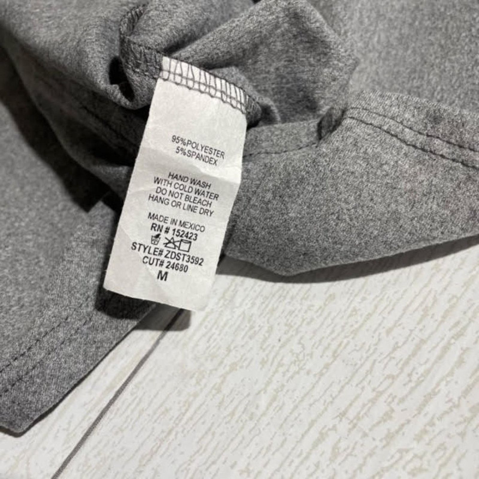 Other Fashion Nova Gray Oversized Cropped Twisted Back Tee Size M / US 6-8 / IT 42-44 - 5 Thumbnail