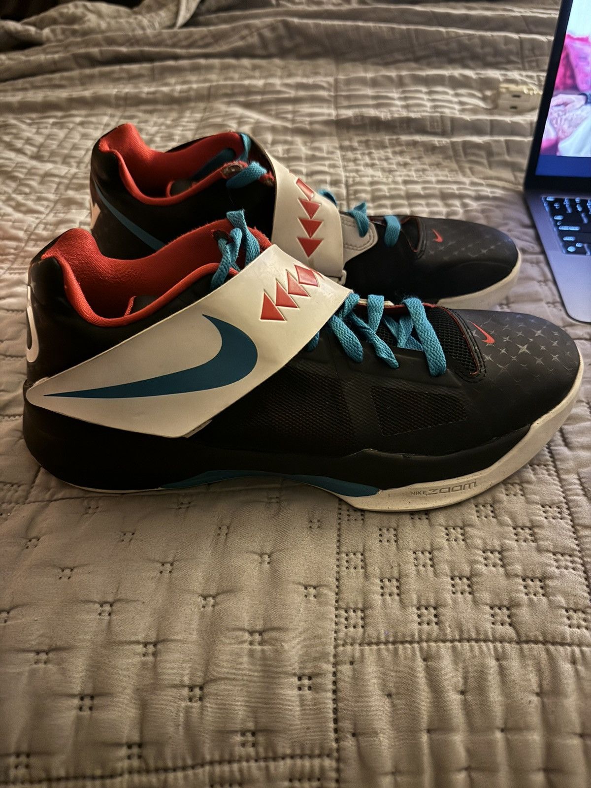 Nike KD 4 N7 Size US 10 / EU 43 - 3 Thumbnail