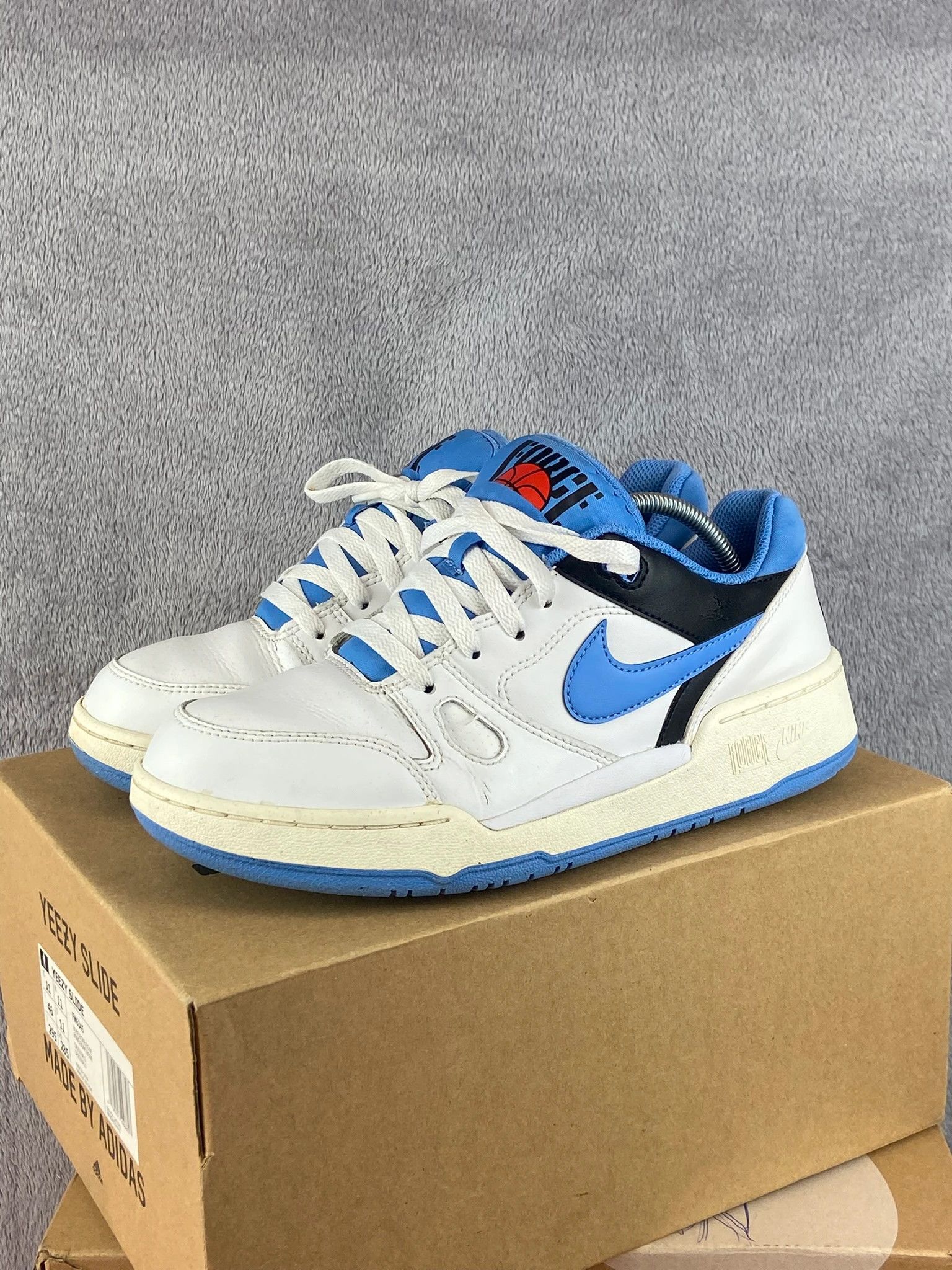 Nike : Nike sneakers white blue retro basketball vintage Size US 7.5 / EU 40-41 - 1 Thumbnail