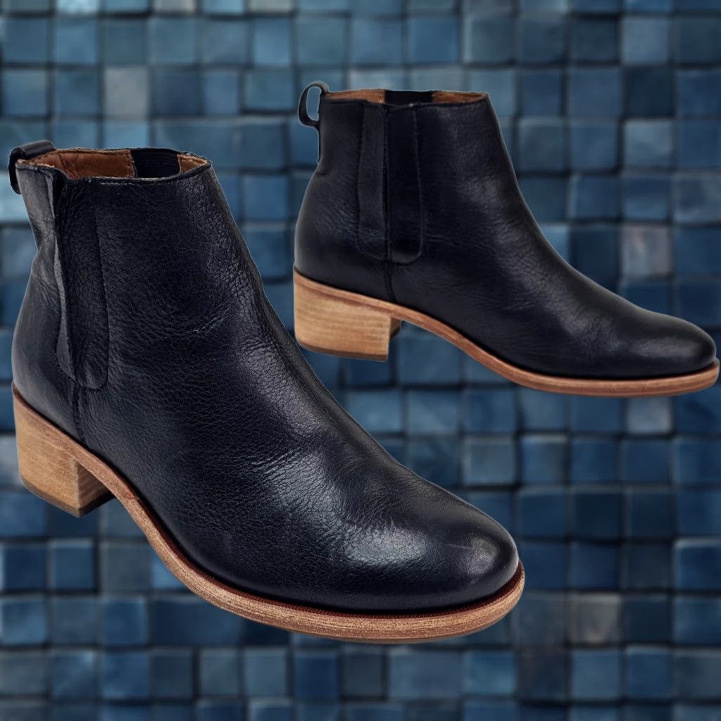 Vintage Kork-Ease Mindo Boots Womens 7 M Black Leather Pull On Ankle Heel 1.75" Block Bootie Size US 7 / IT 37 - 1 Thumbnail