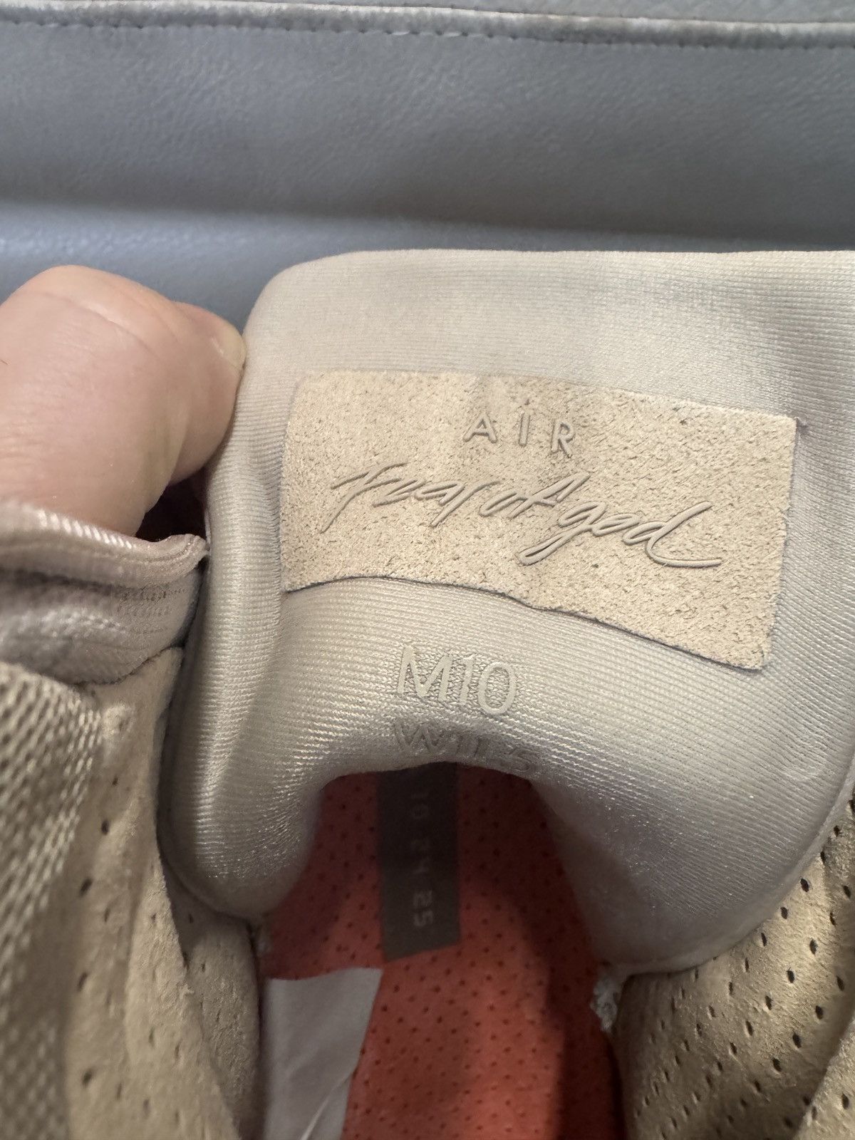 Fear of God × Nike Nike x Fear of god- Air fear of god 1 Oatmeal Size US 10 / EU 43 - 21 Thumbnail