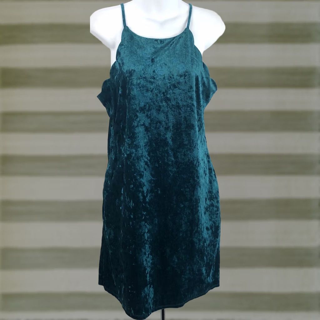 Vintage VINTAGE BCX Dress Velour Halter Sleevless M Green Scallop Trim 90s Y2K Fairy Clubwear Womens Size M / US 6-8 / IT 42-44 - 1 Thumbnail