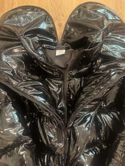 Vetements Vetements AW17 black "Miss Webcam " Puffer Size US M / EU 48-50 / 2 - 7 Thumbnail