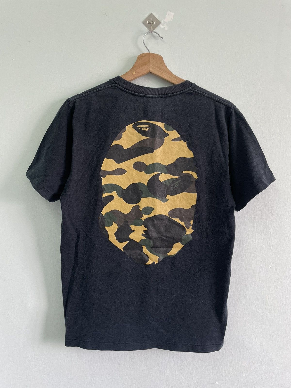 Bape A Bathing Ape Camouflage Tshirt Size US S / EU 44-46 / 1 - 2 Thumbnail