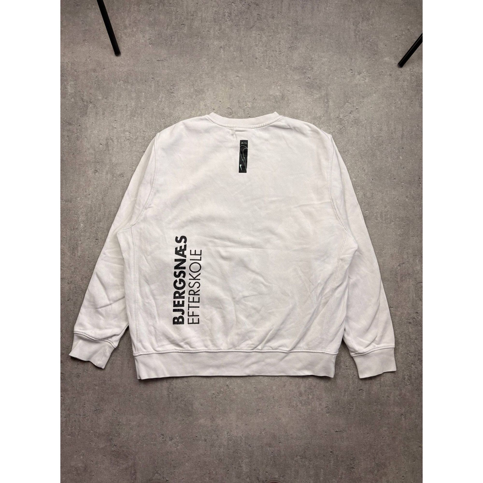 Nike Nike Sportswear 20/21 Lightning Swoosh Crewneck Sweatshirt M Size US XL / EU 56 / 4 - 9 Thumbnail